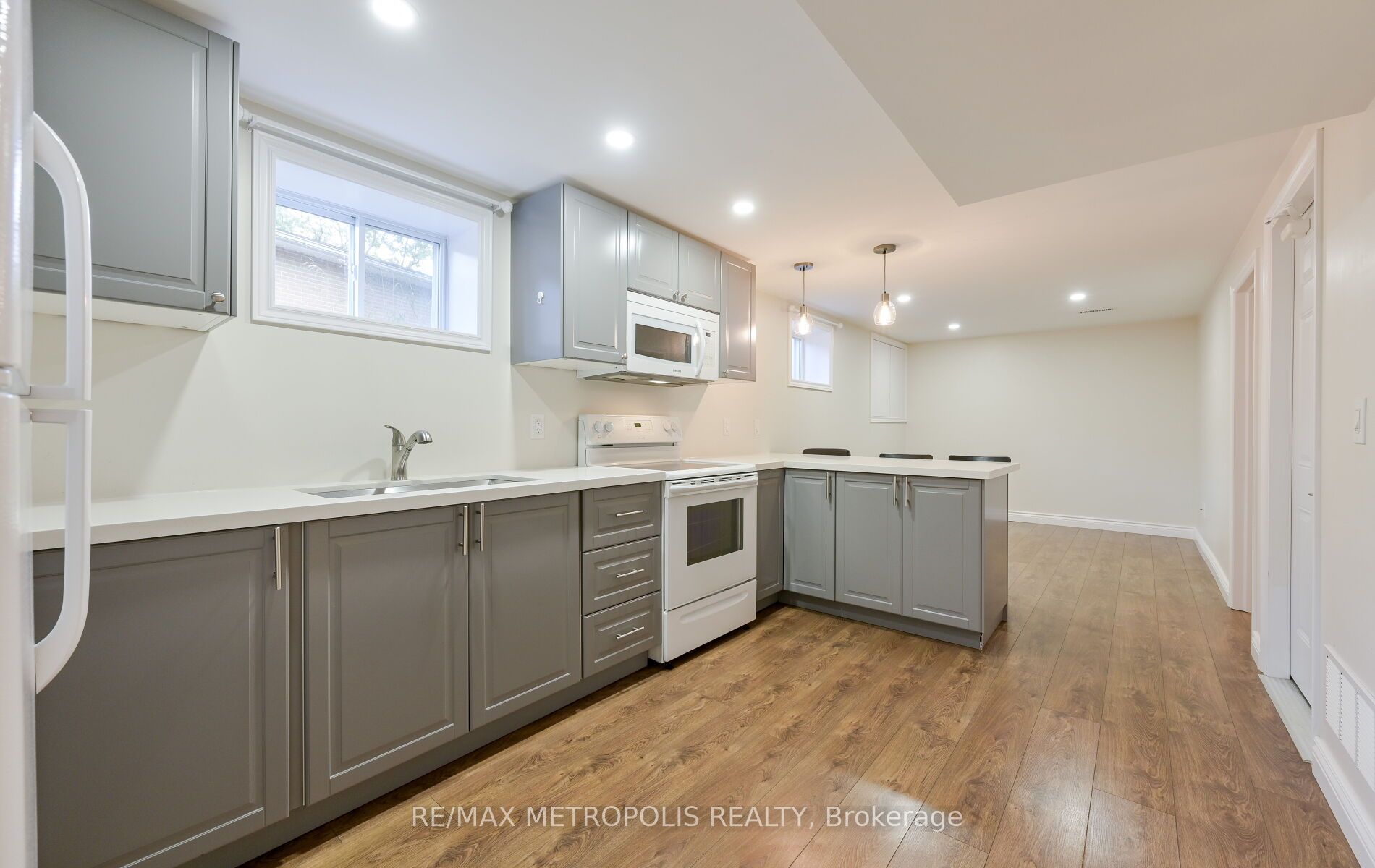 MLS #W12375540 image #2