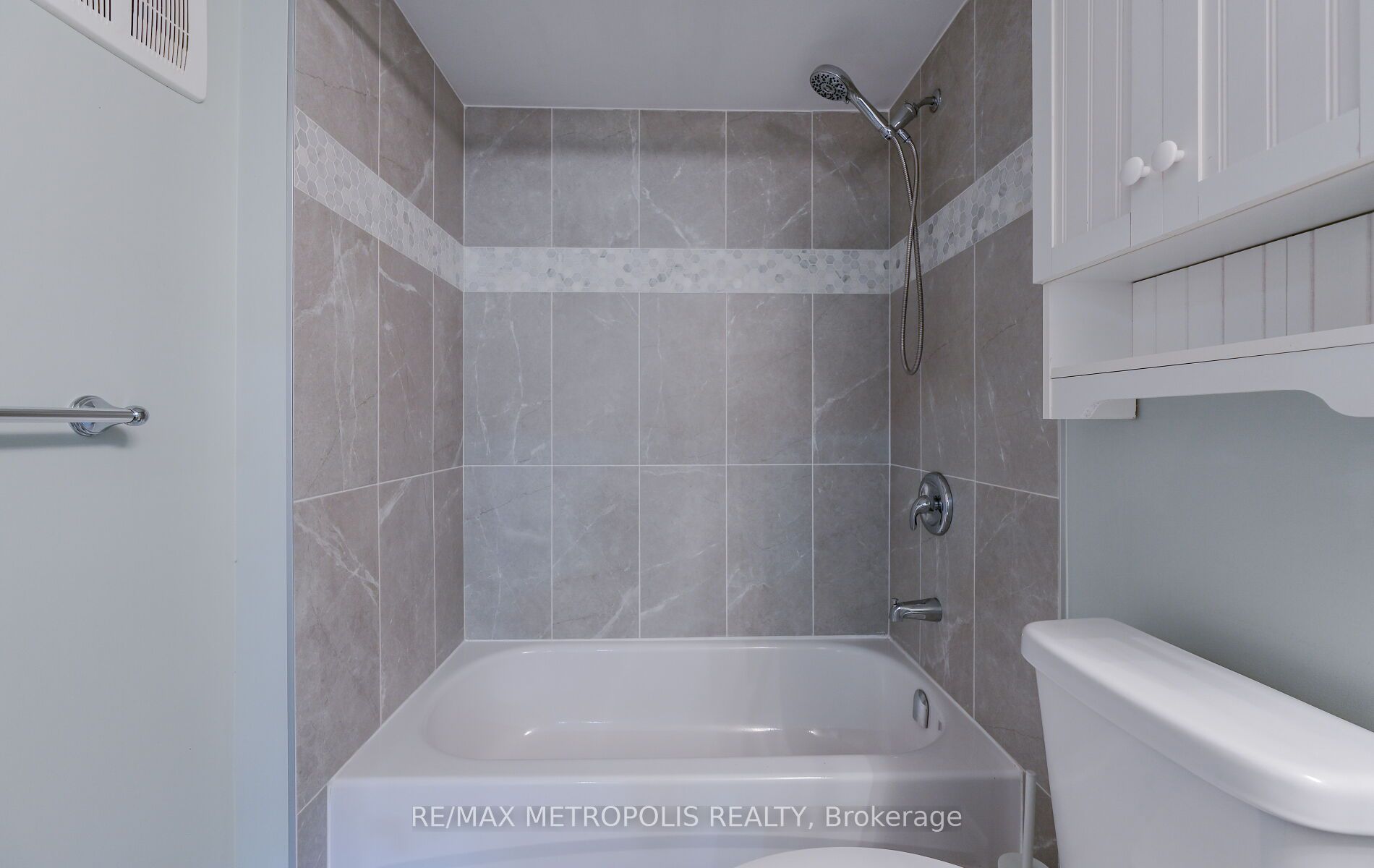 MLS #W12375540 image #22