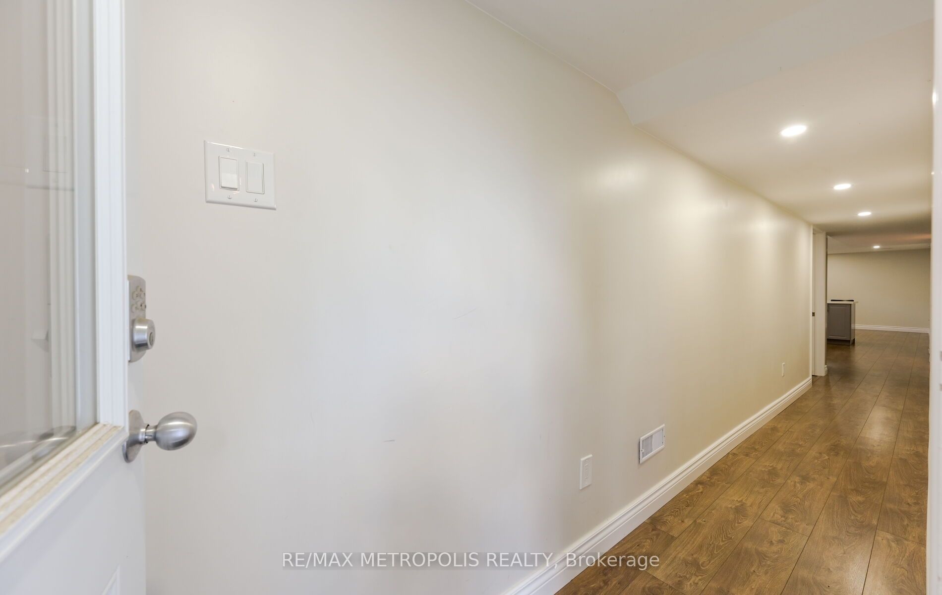 MLS #W12375540 image #4