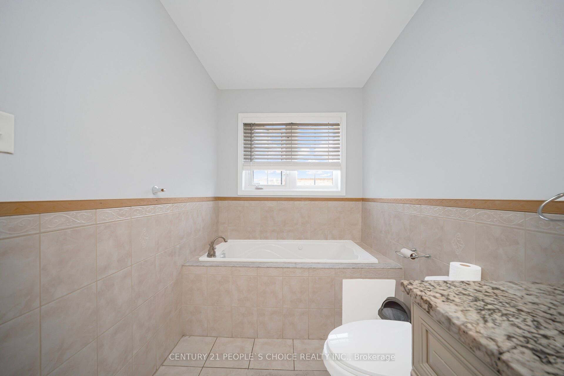 MLS #W12375554 image #36