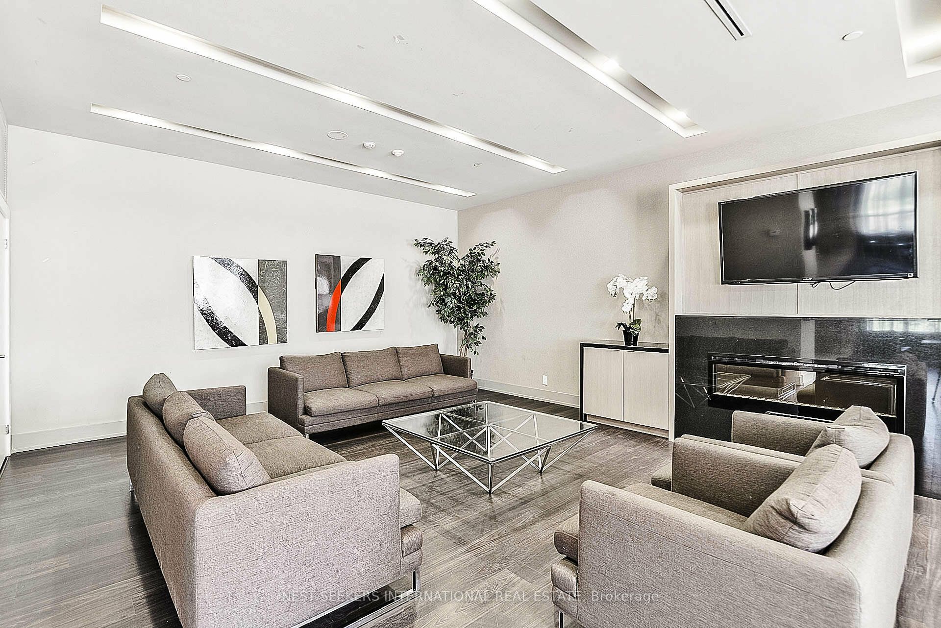 MLS #W12375726 image #20