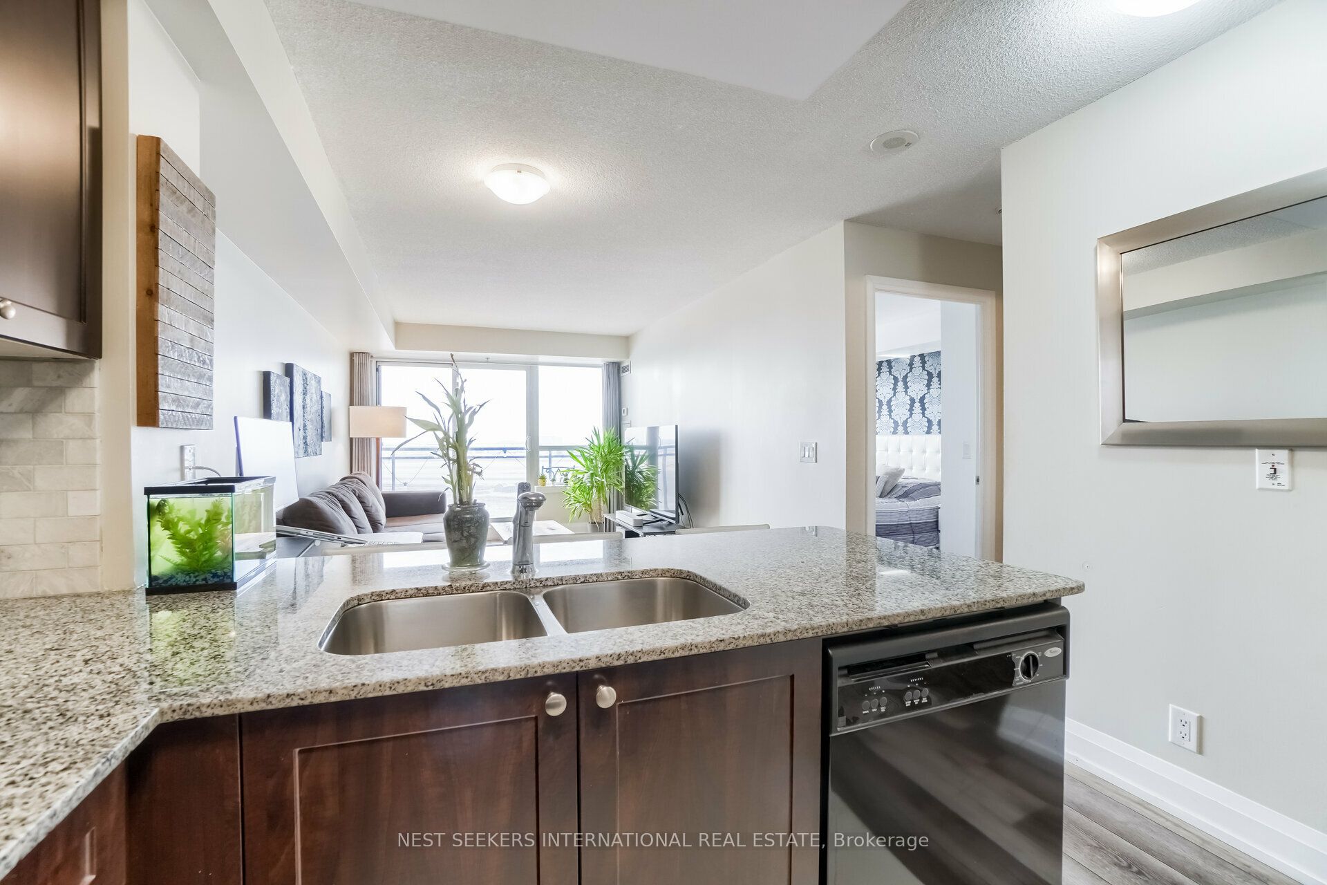 MLS #W12375726 image #4