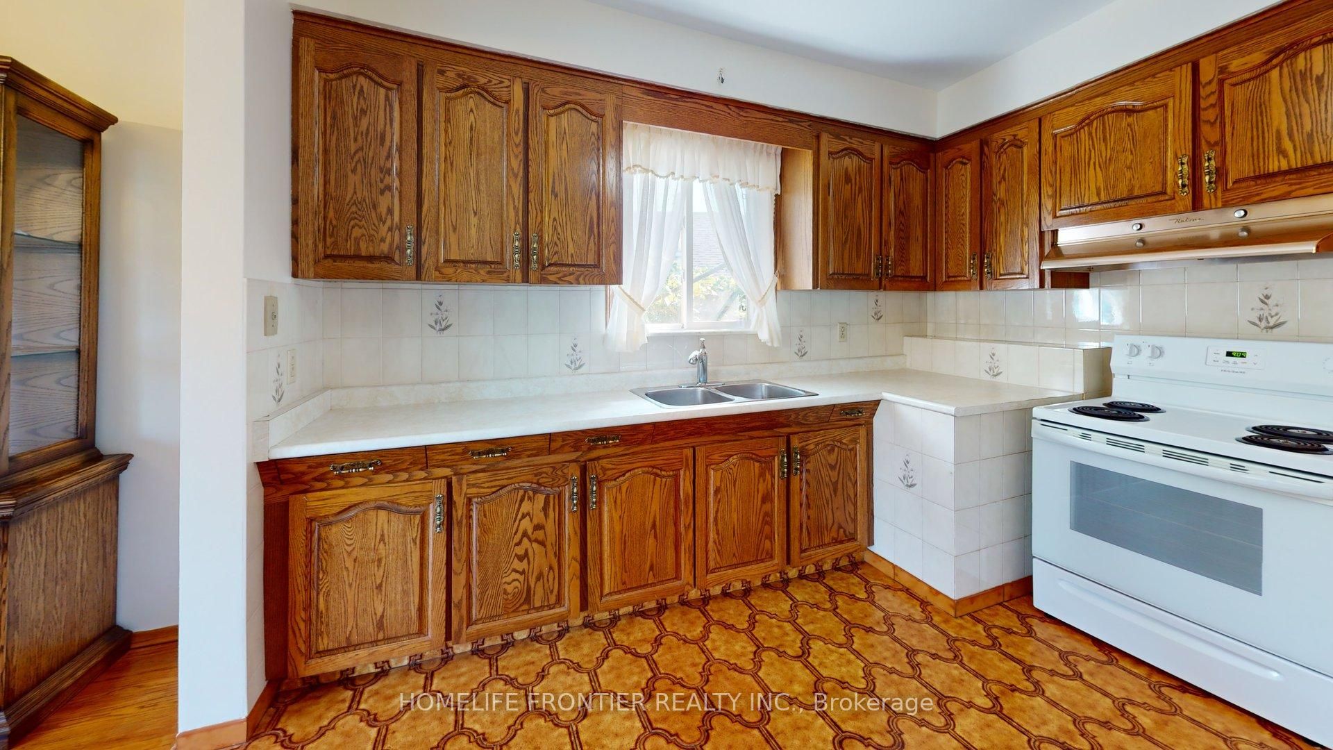 MLS #W12375903 image #10