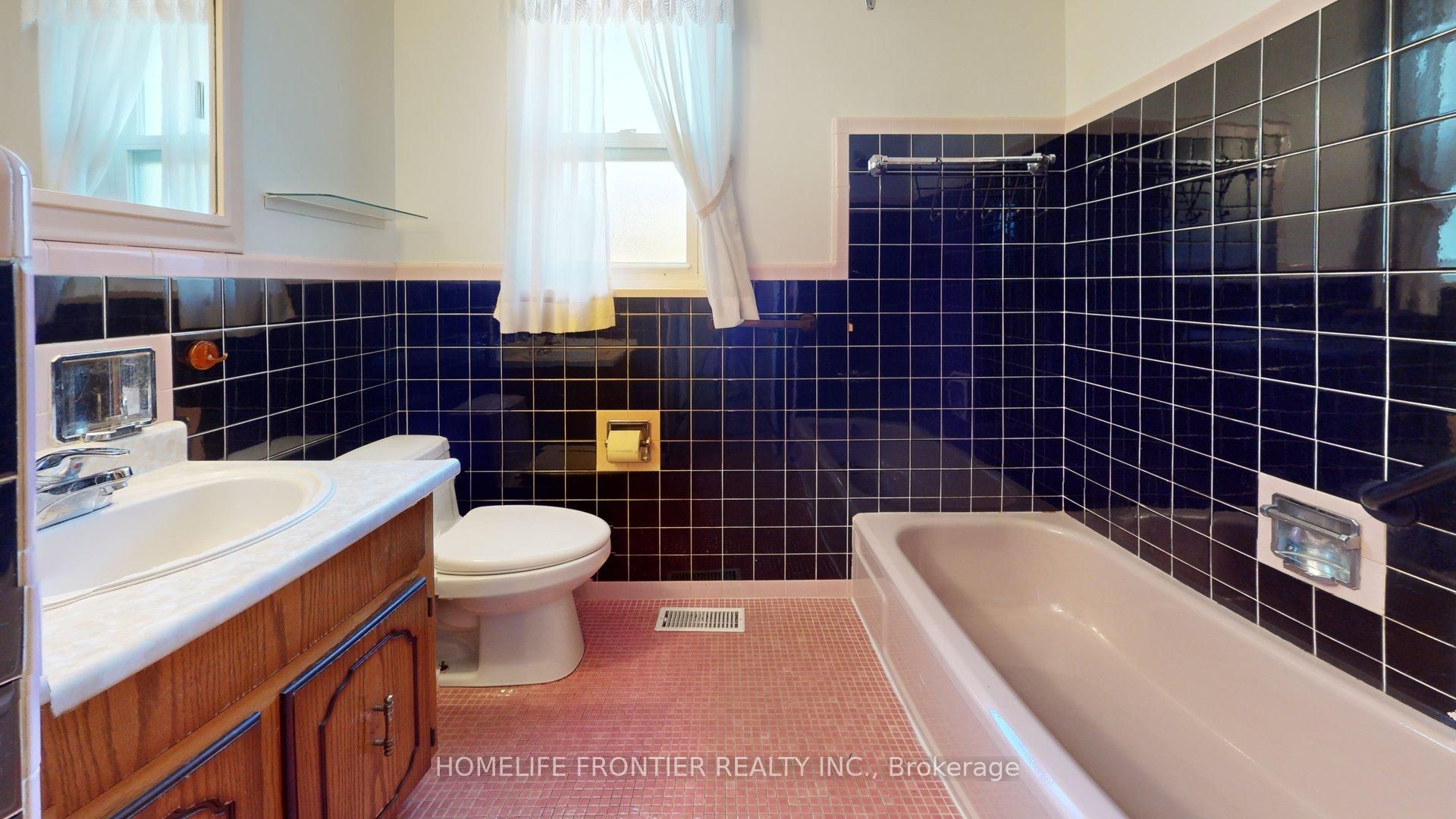 MLS #W12375903 image #16