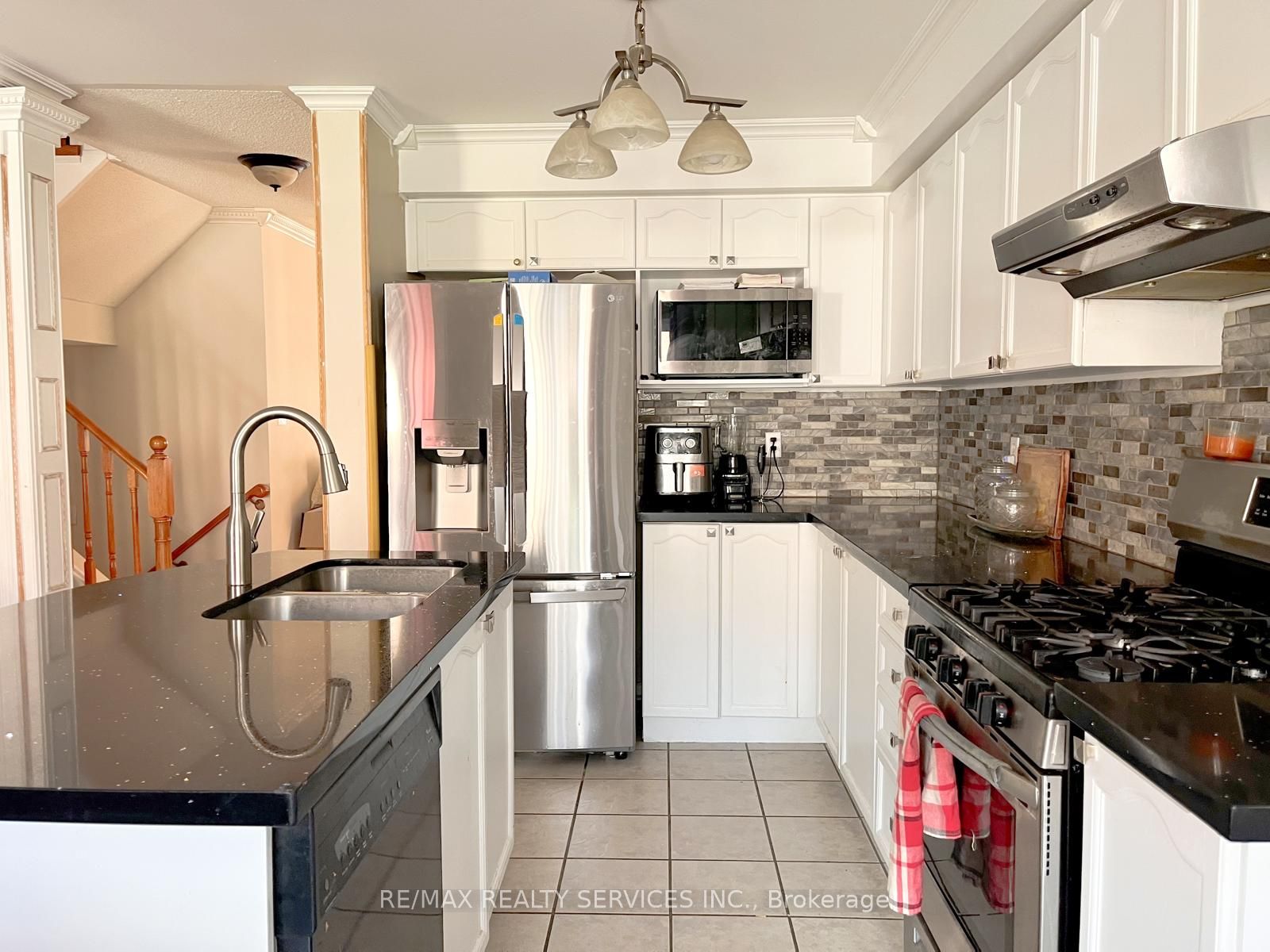 MLS #W12376031 image #2