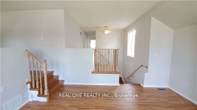 MLS #W12376082 image #10