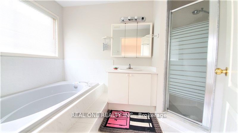 MLS #W12376082 image #15