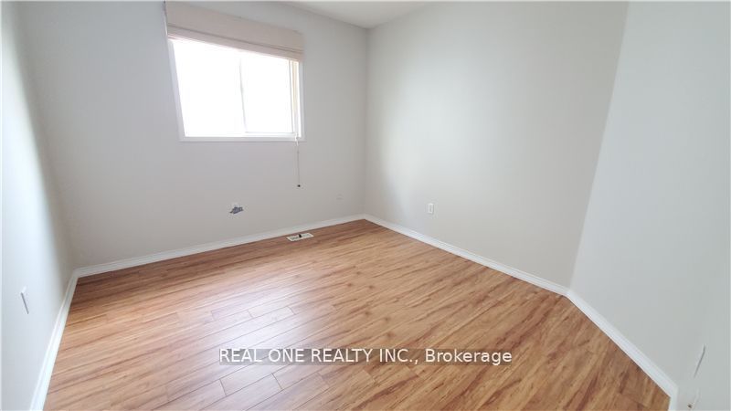 MLS #W12376082 image #16