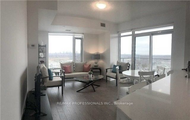 MLS #W12376101 image #3