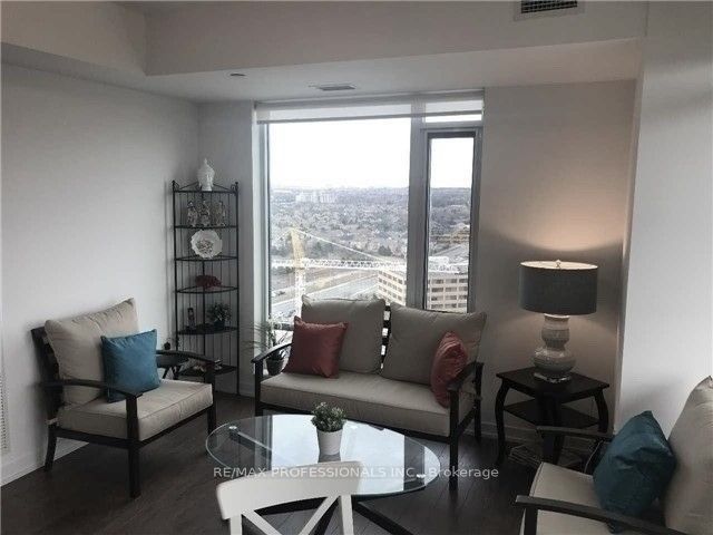 MLS #W12376101 image #6