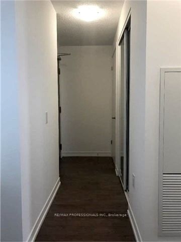 MLS #W12376101 image #9