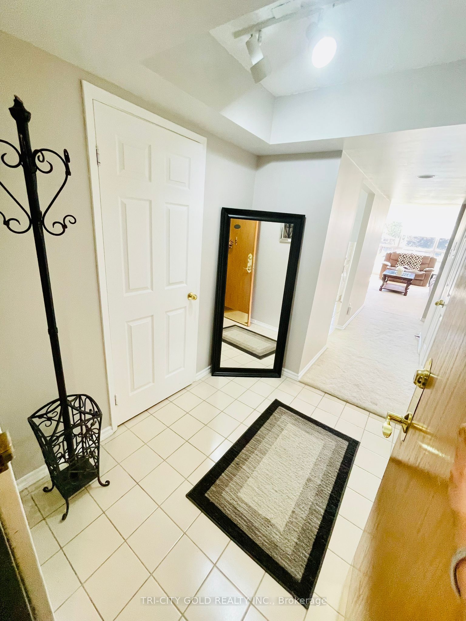 MLS #W12376283 image #1