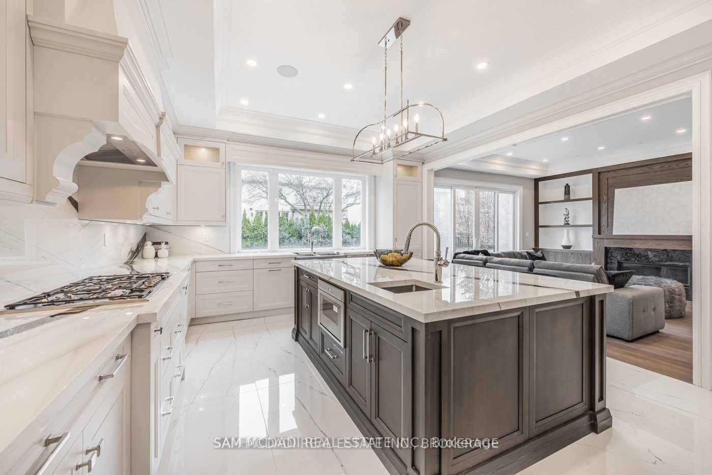 MLS #W12376444 image #12