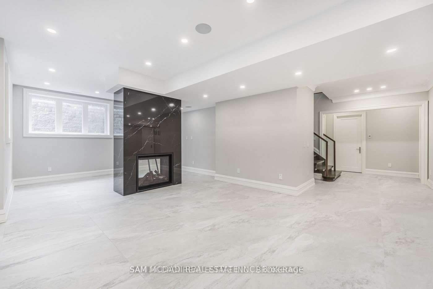 MLS #W12376444 image #35