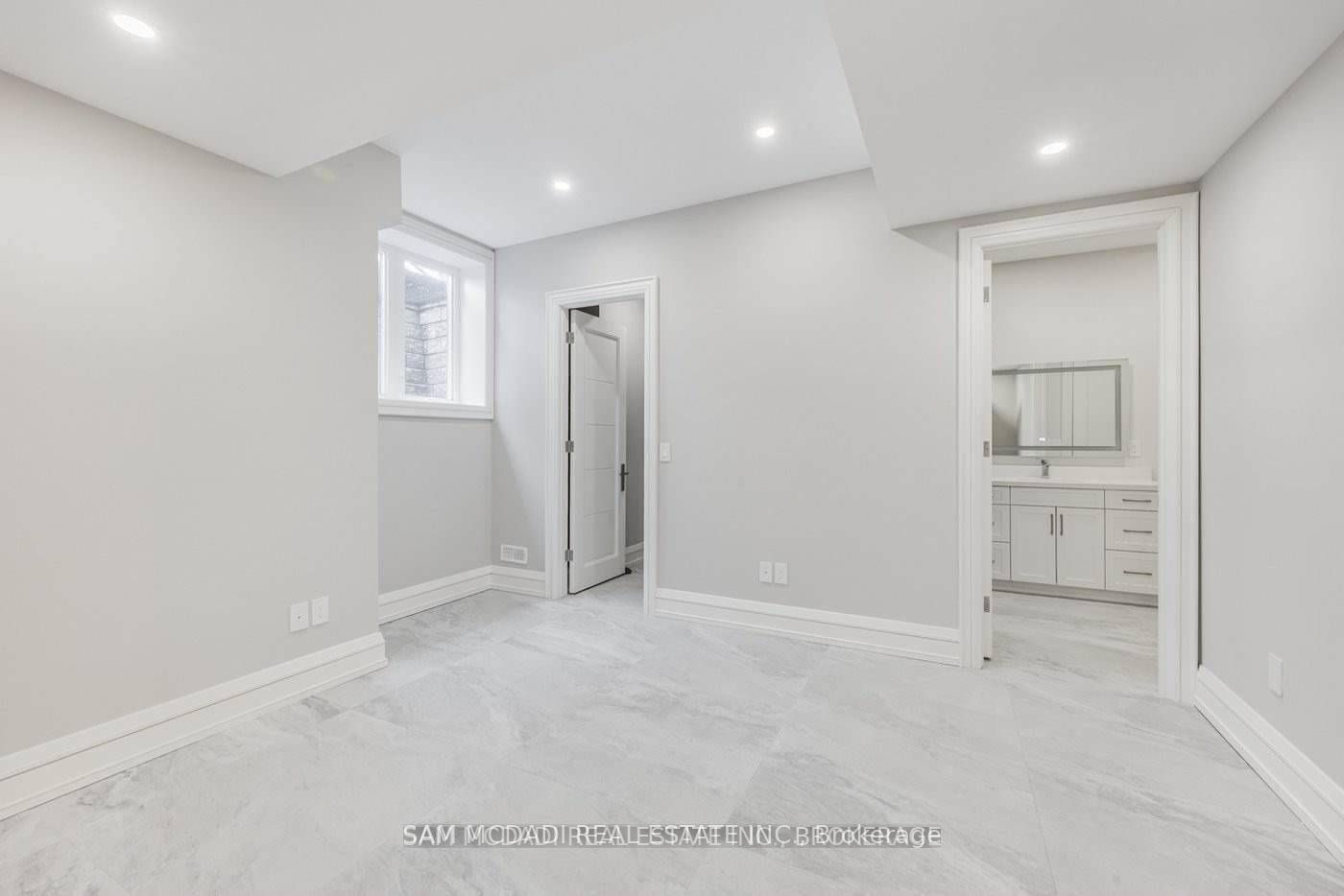 MLS #W12376444 image #36