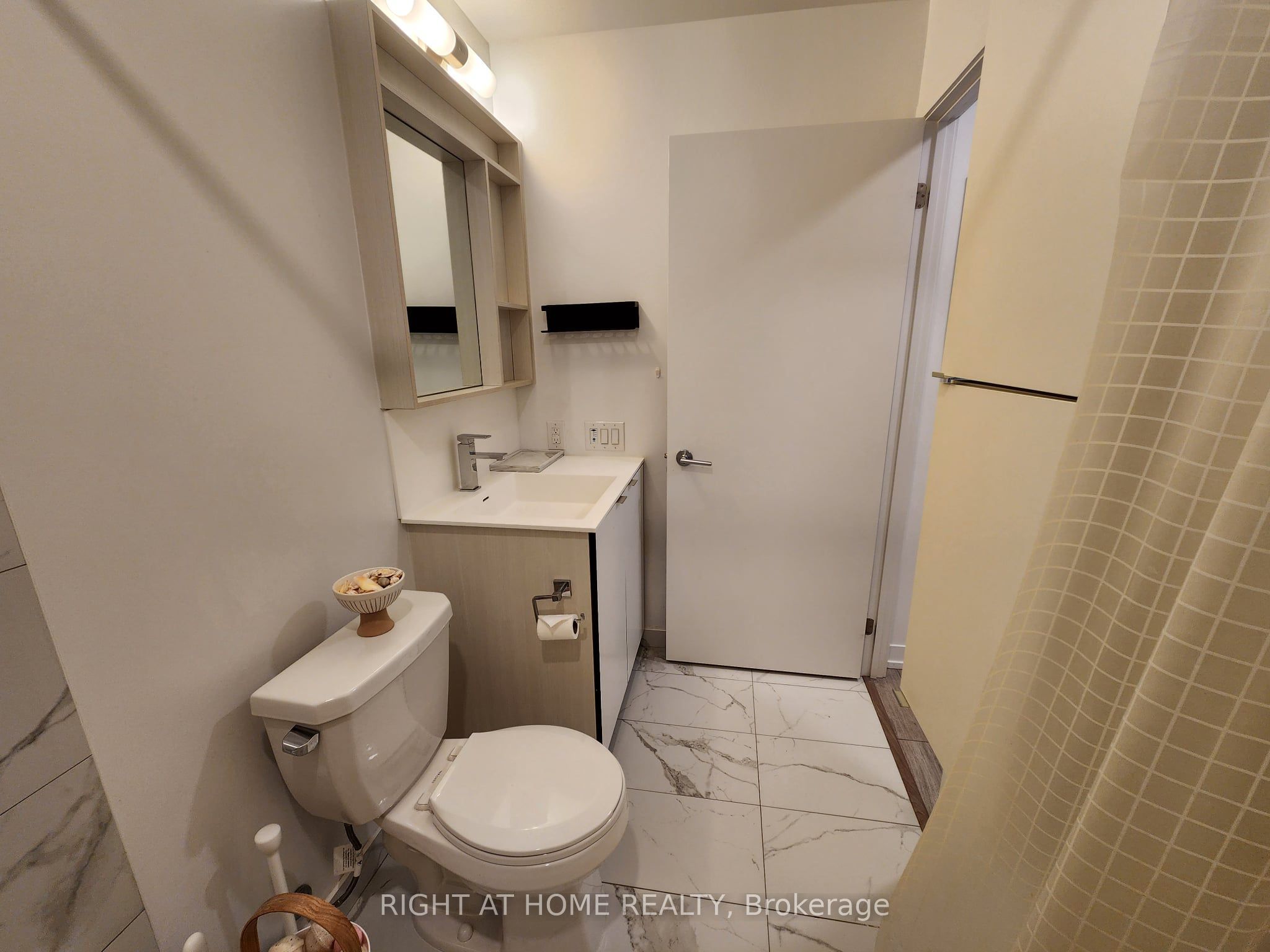 MLS #W12376980 image #8