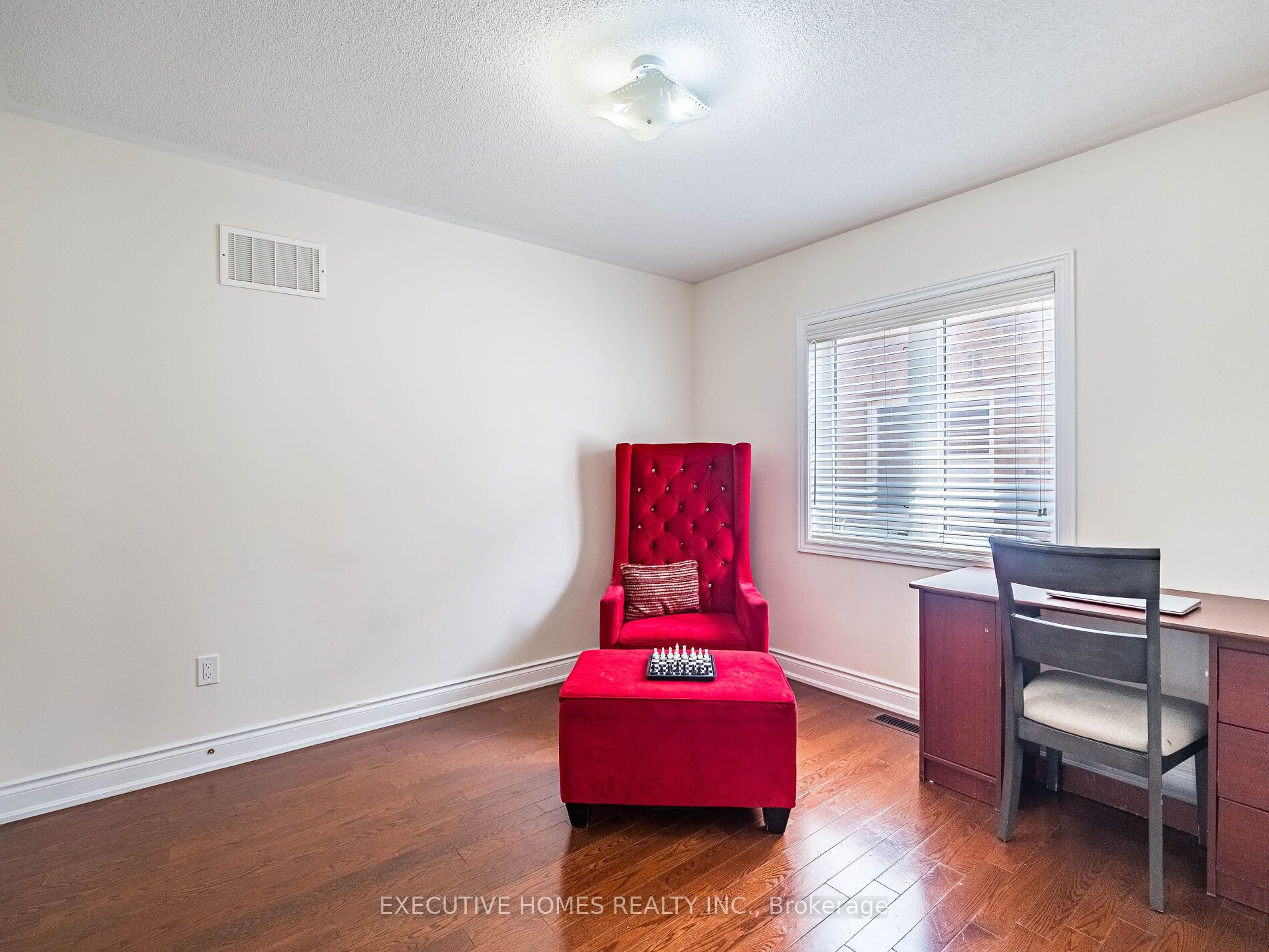 MLS #W12377189 image #18