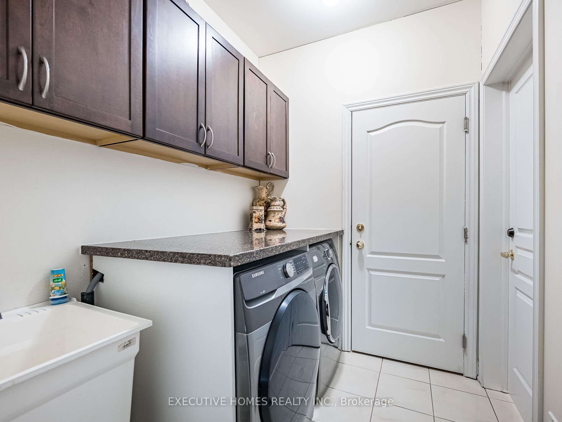 MLS #W12377189 image #9