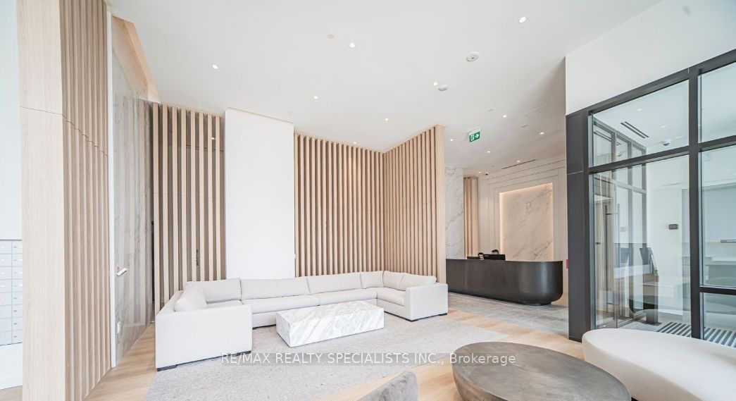 MLS #W12377501 image #2