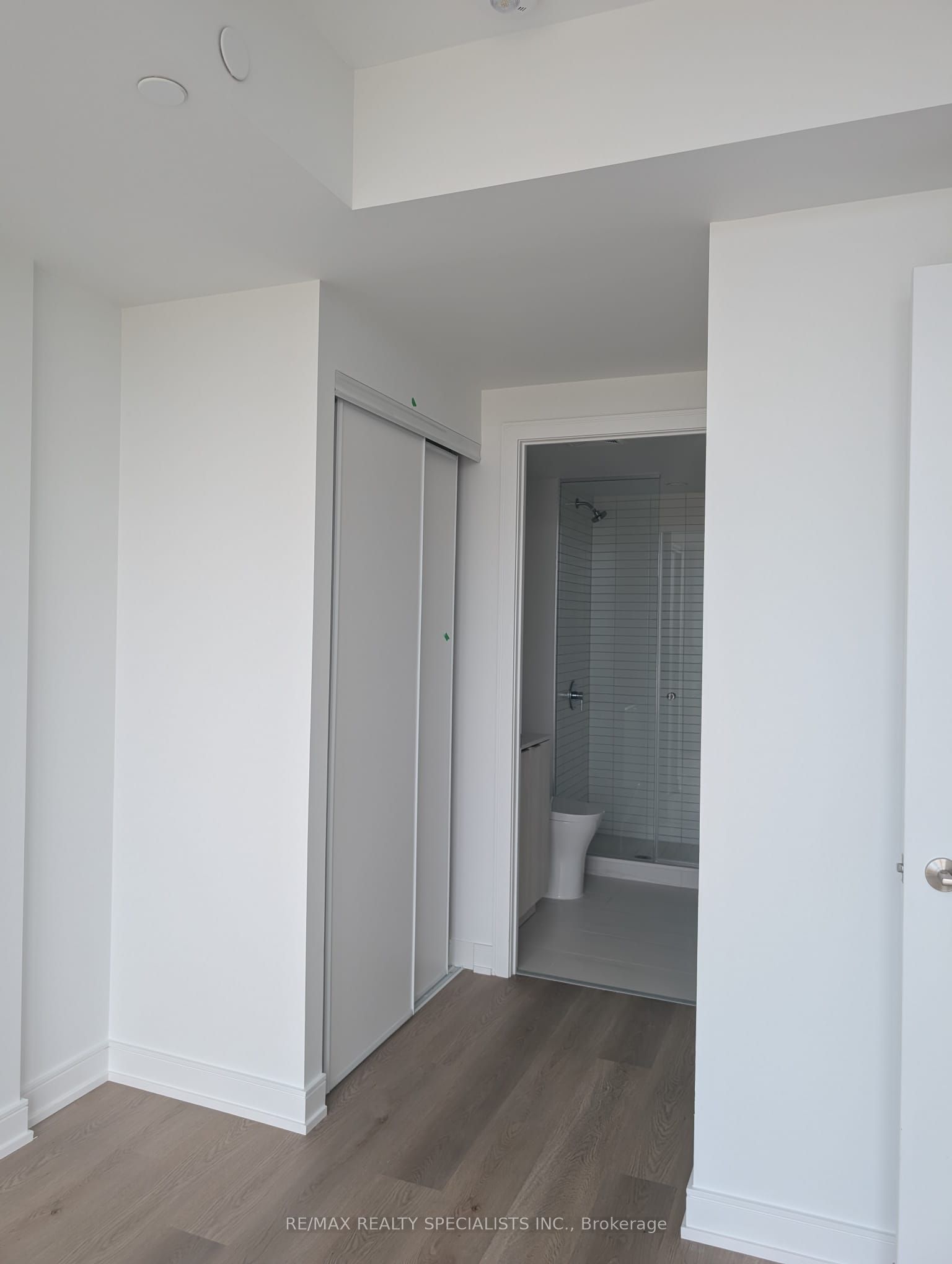 MLS #W12377501 image #5