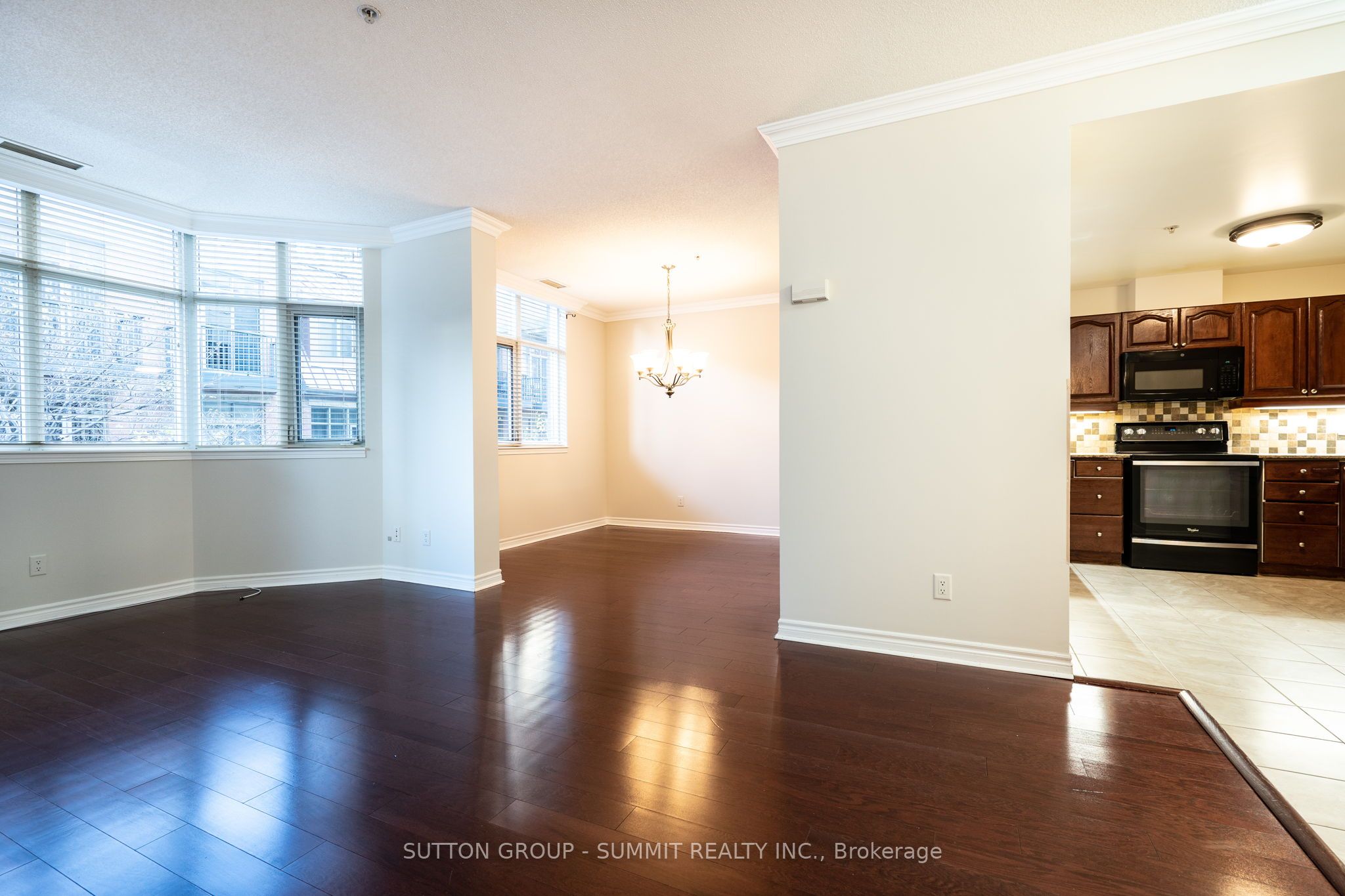 MLS #W12377614 image #17