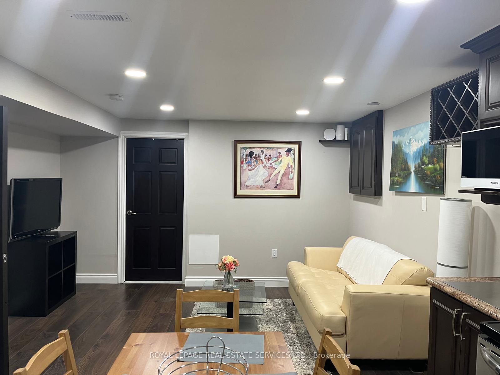 MLS #W12377653 image #5