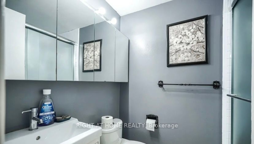 MLS #W12377929 image #10