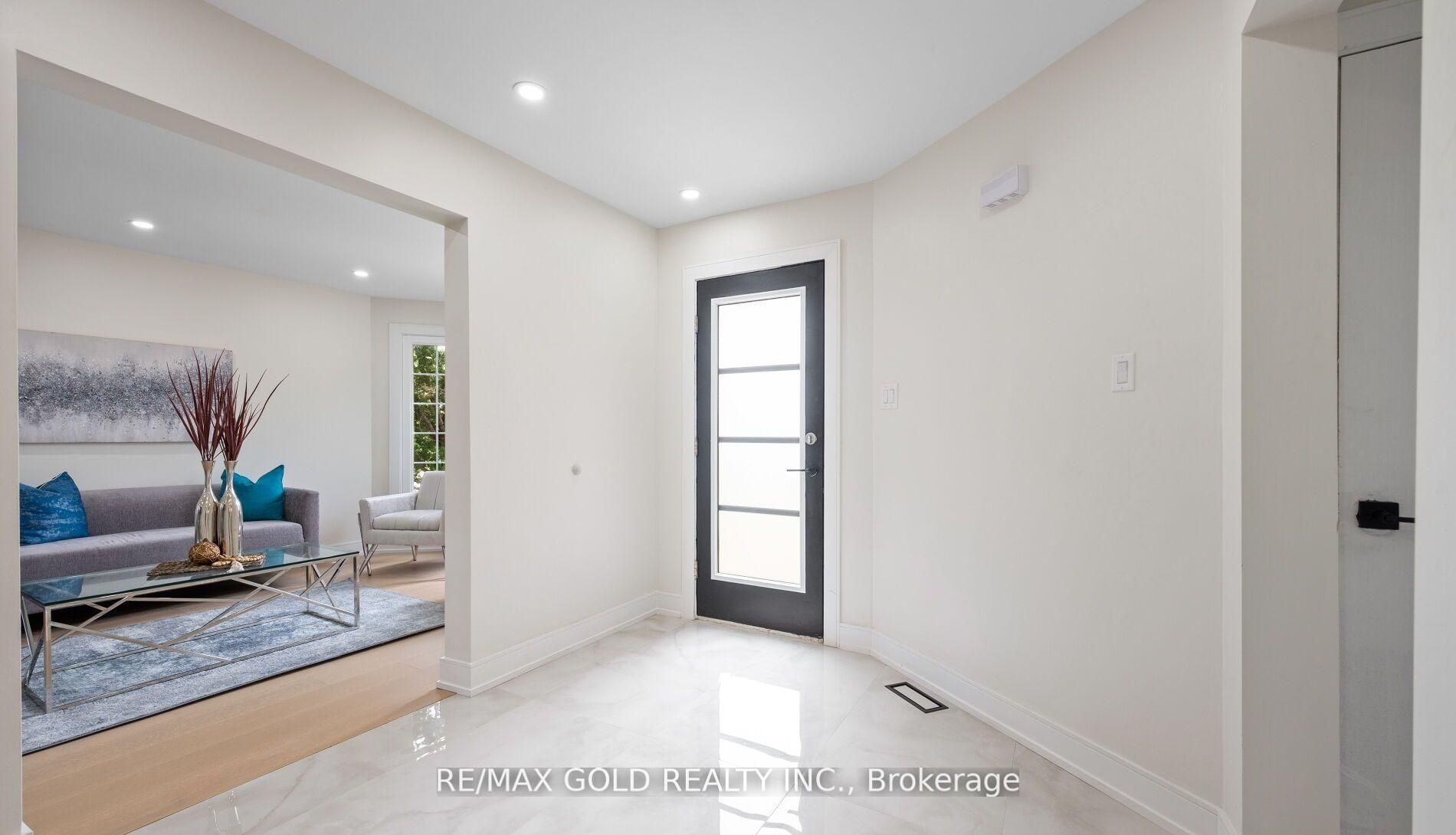 MLS #W12378018 image #2