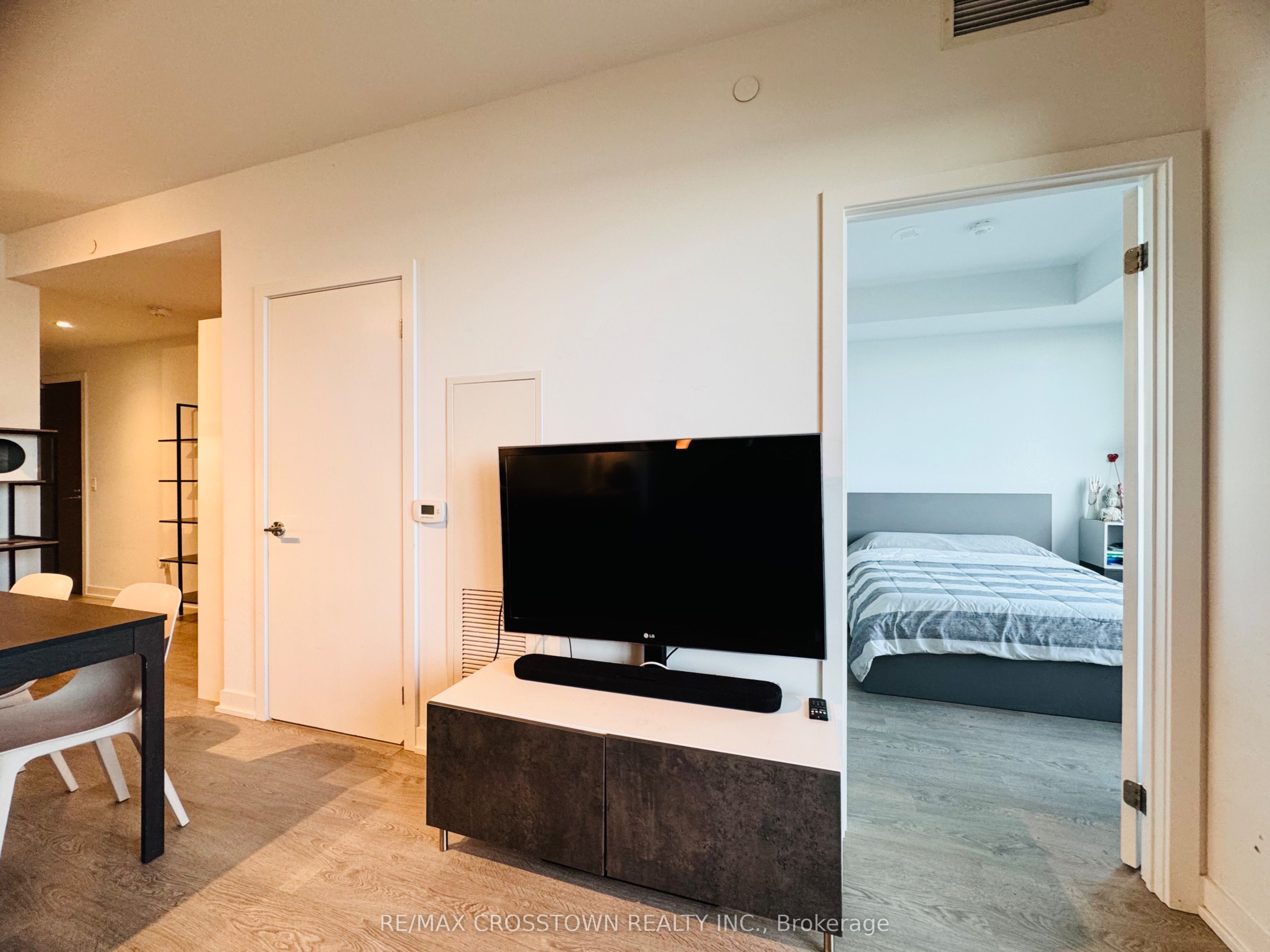 MLS #W12378221 image #5