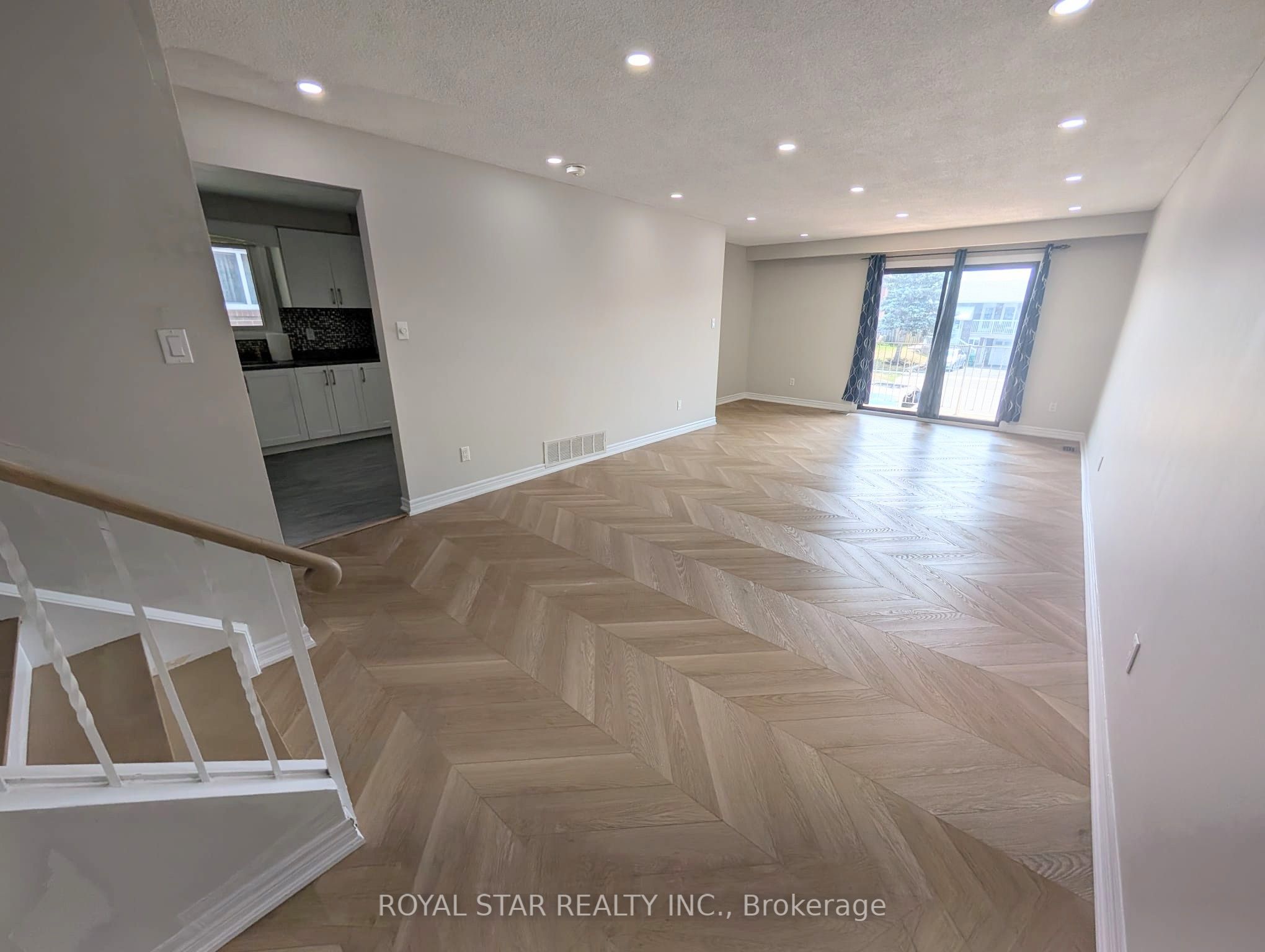 MLS #W12378687 image #10