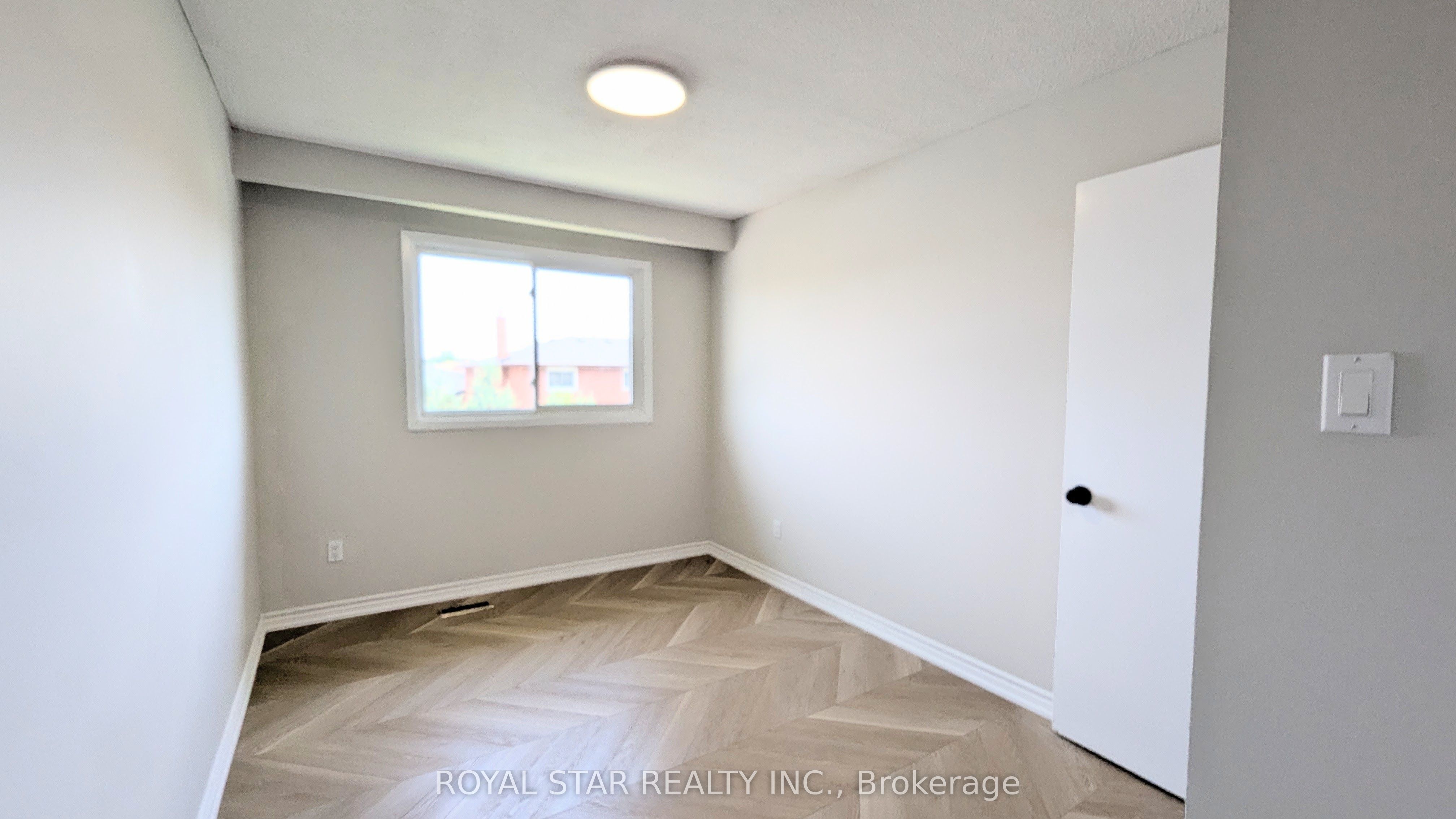 MLS #W12378687 image #11