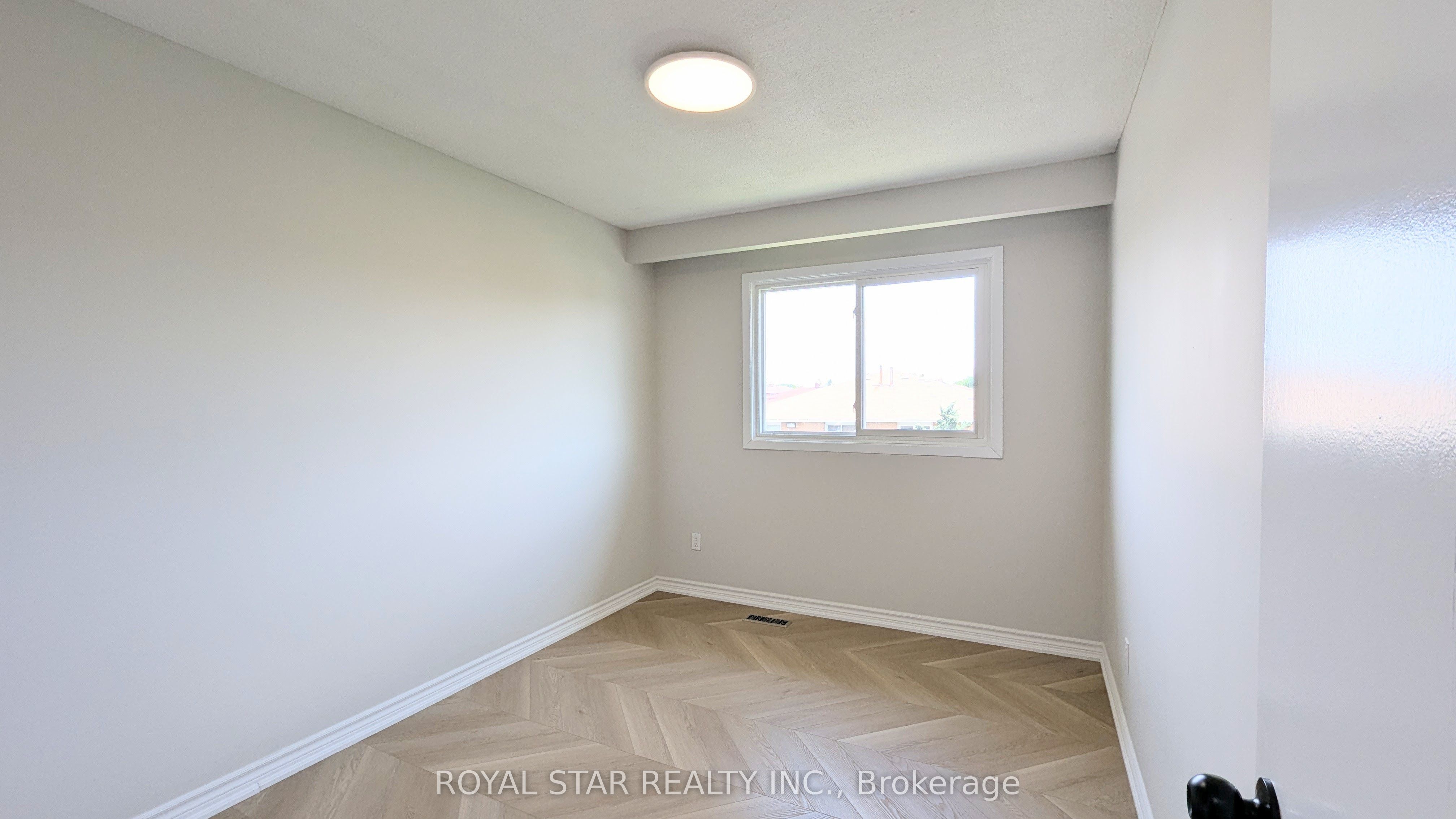 MLS #W12378687 image #12