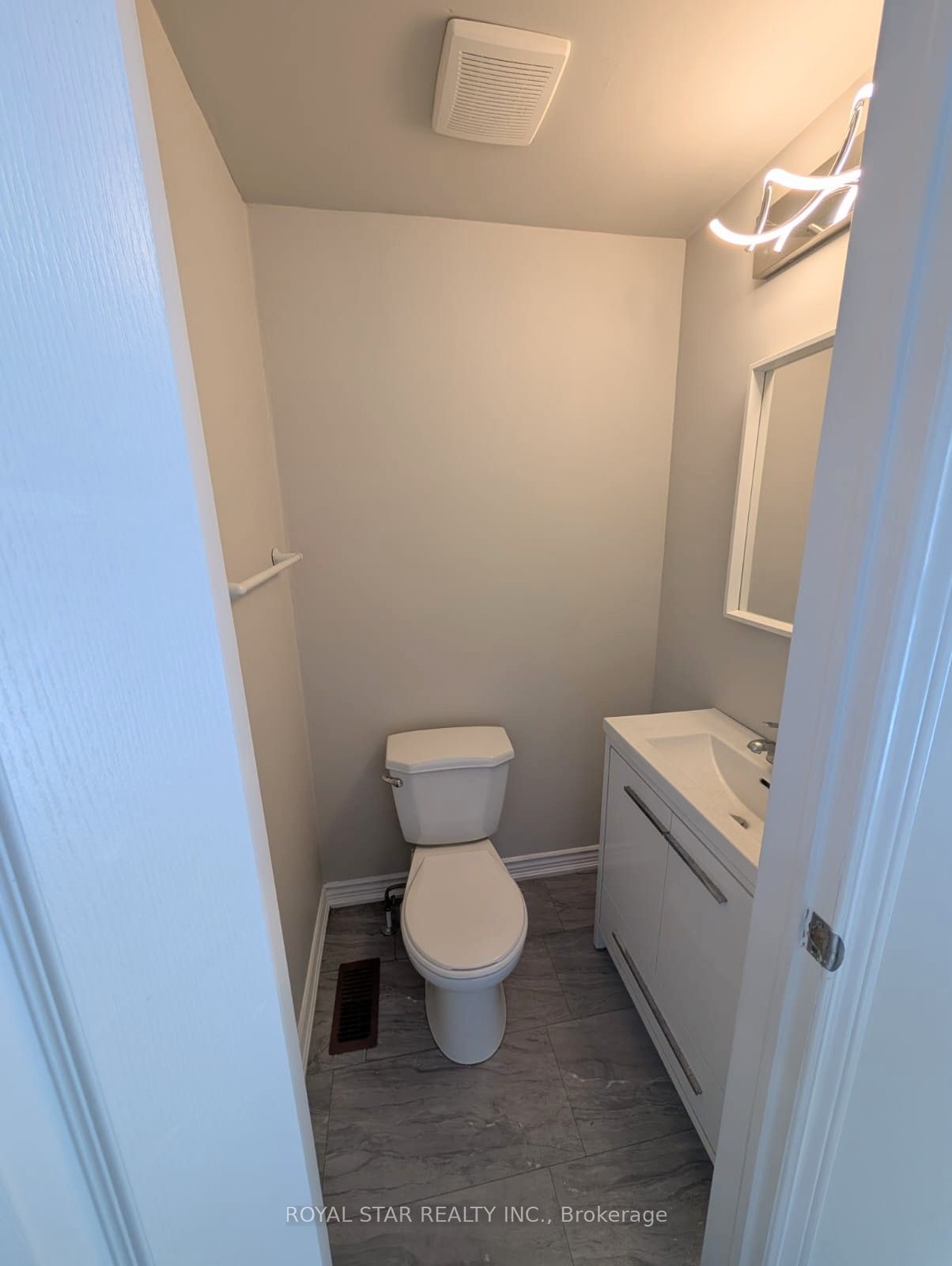 MLS #W12378687 image #6