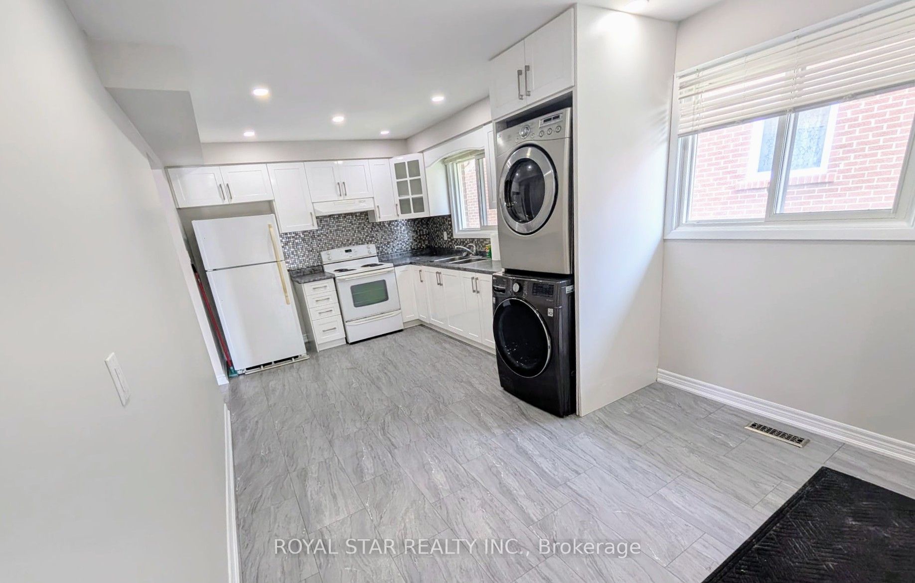 MLS #W12378687 image #9