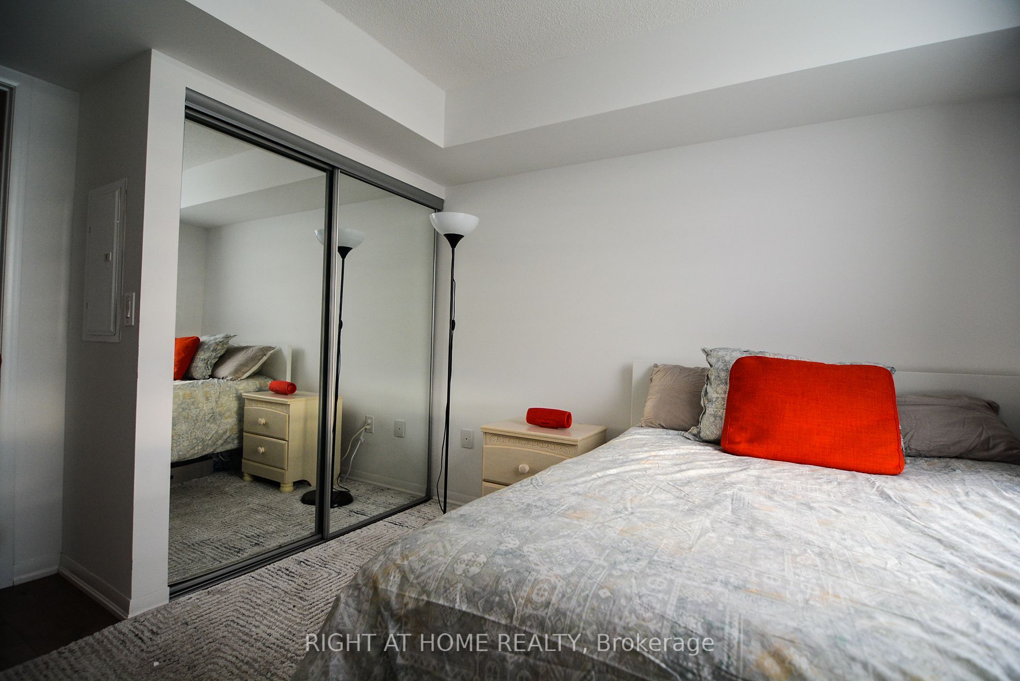 MLS #W12378947 image #12