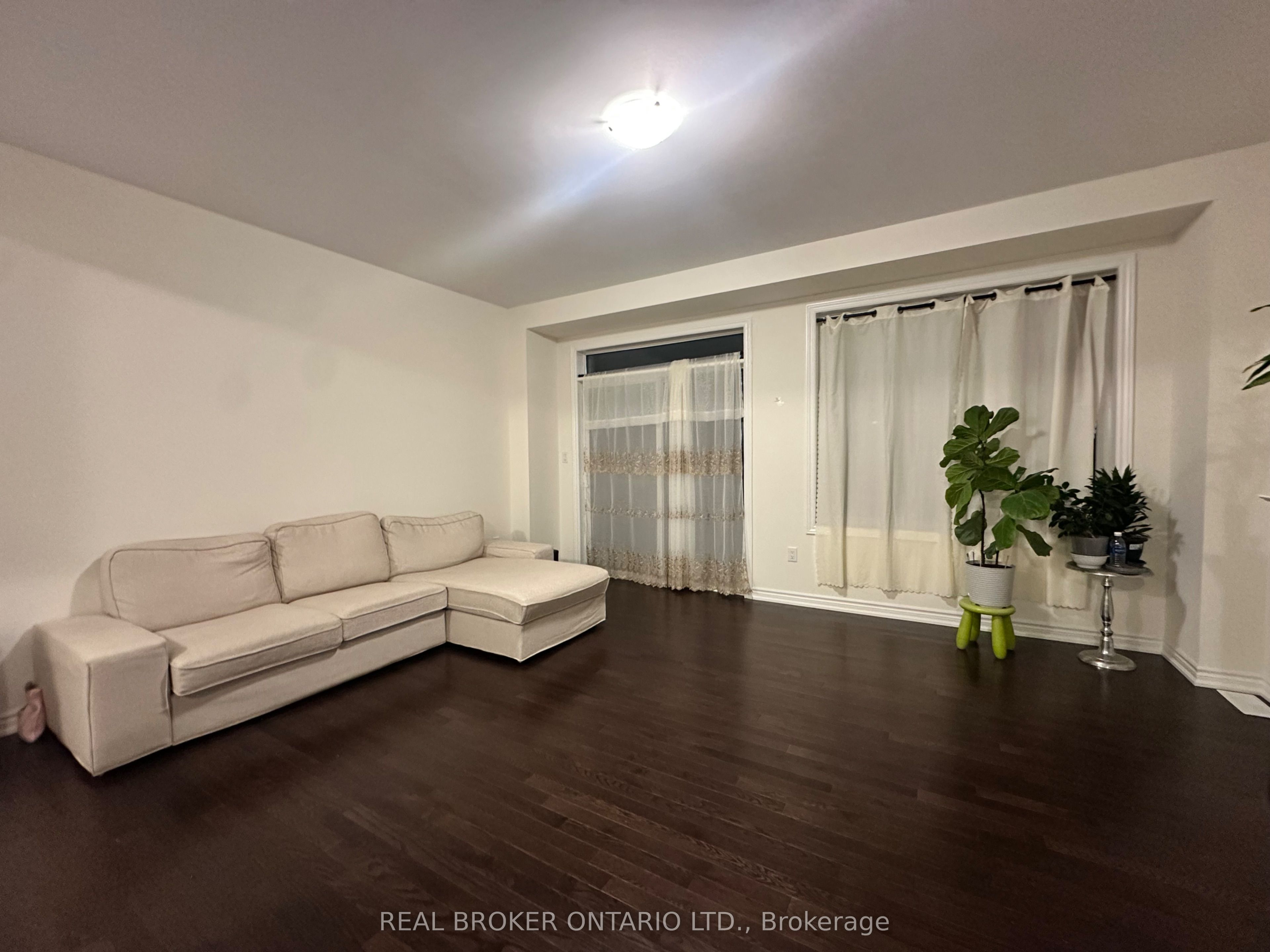 MLS #W12379028 image #6