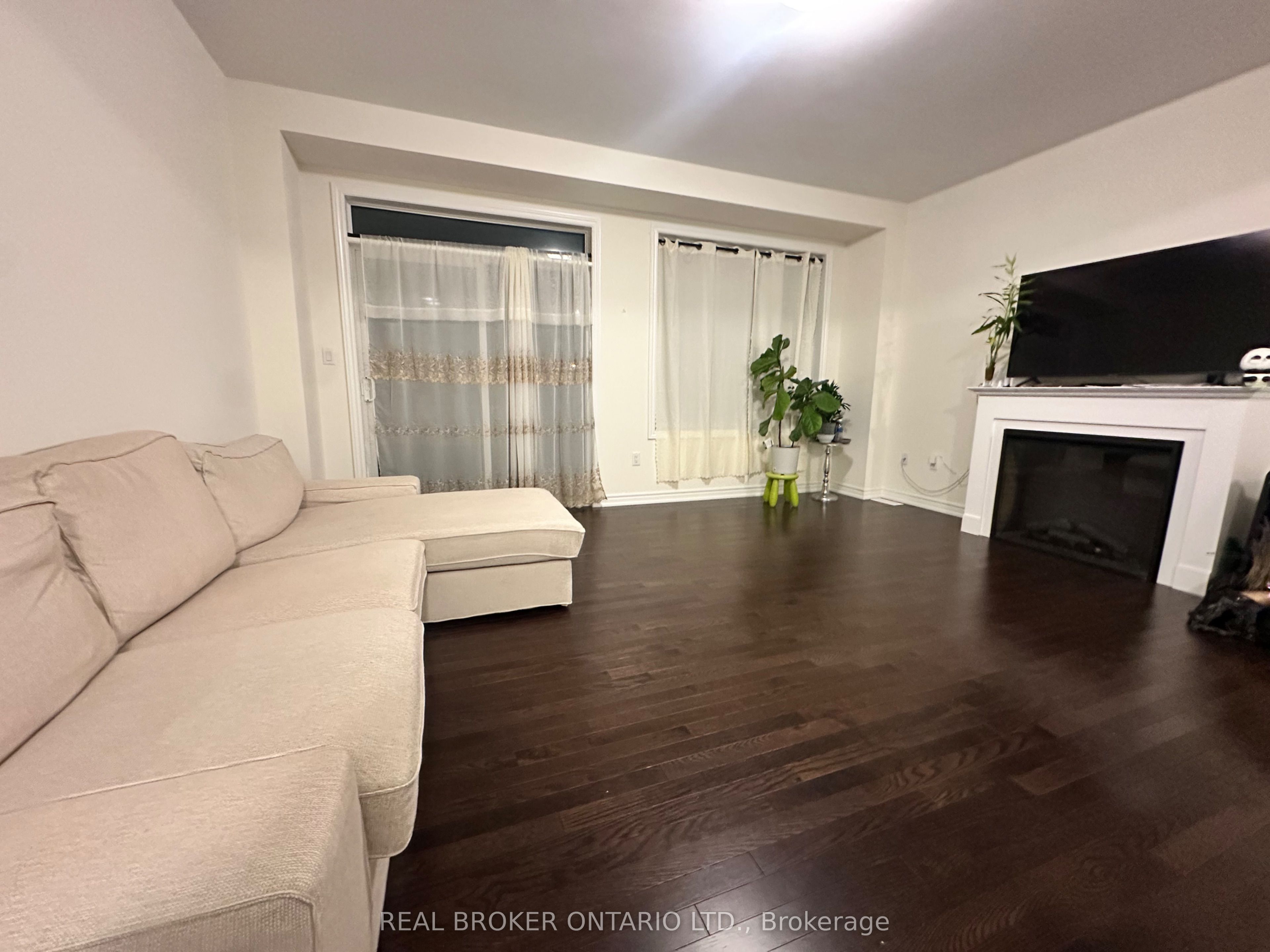 MLS #W12379028 image #7