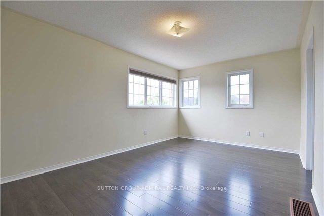 MLS #W12379146 image #10