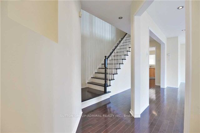 MLS #W12379146 image #2