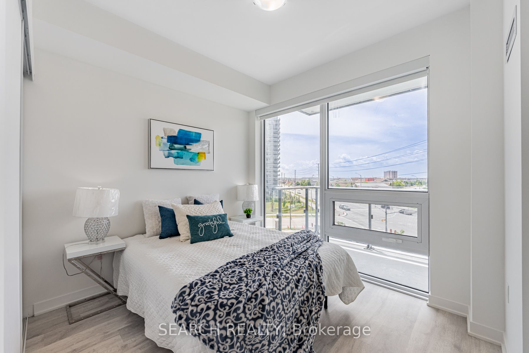 MLS #W12379769 image #10