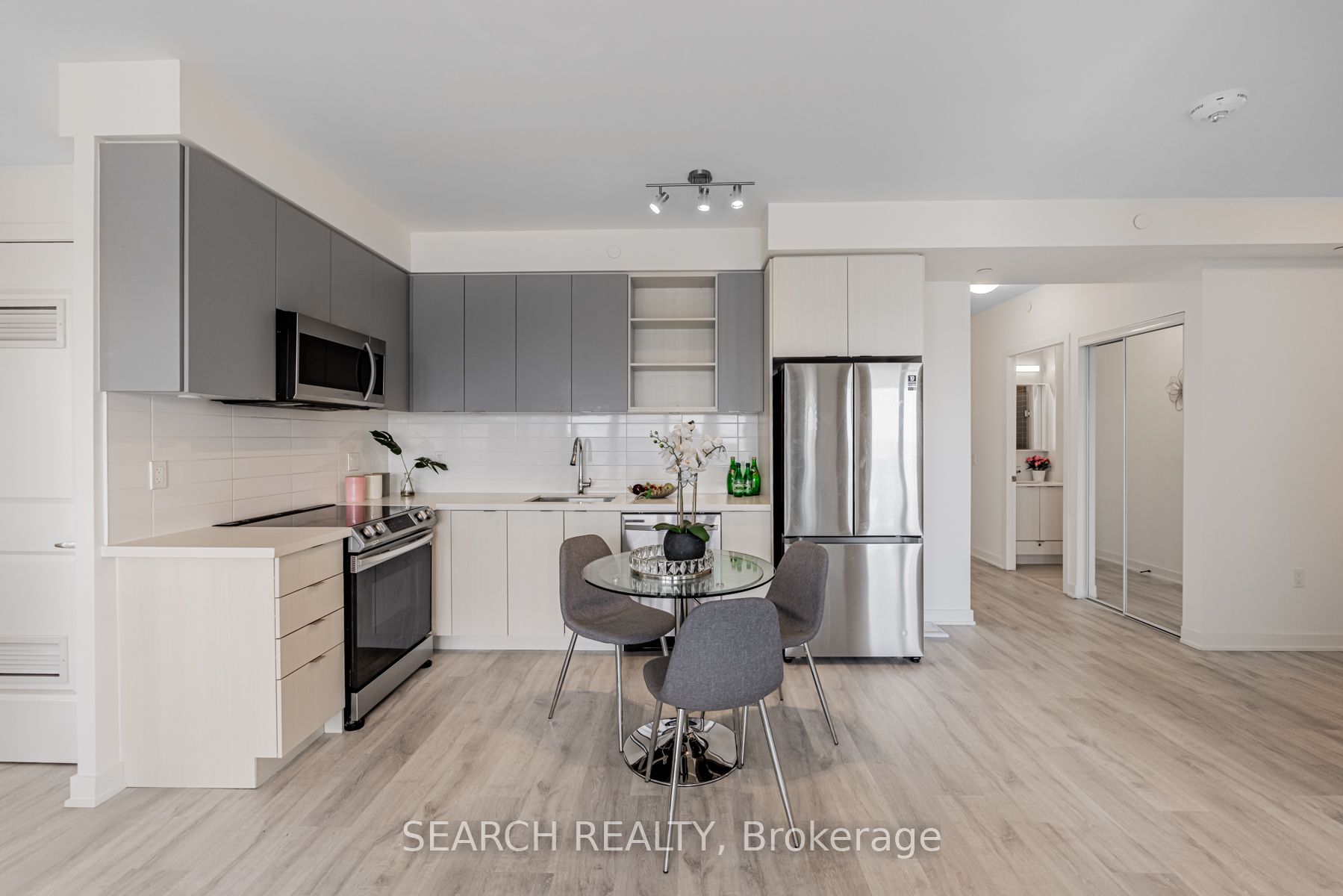 MLS #W12379769 image #3