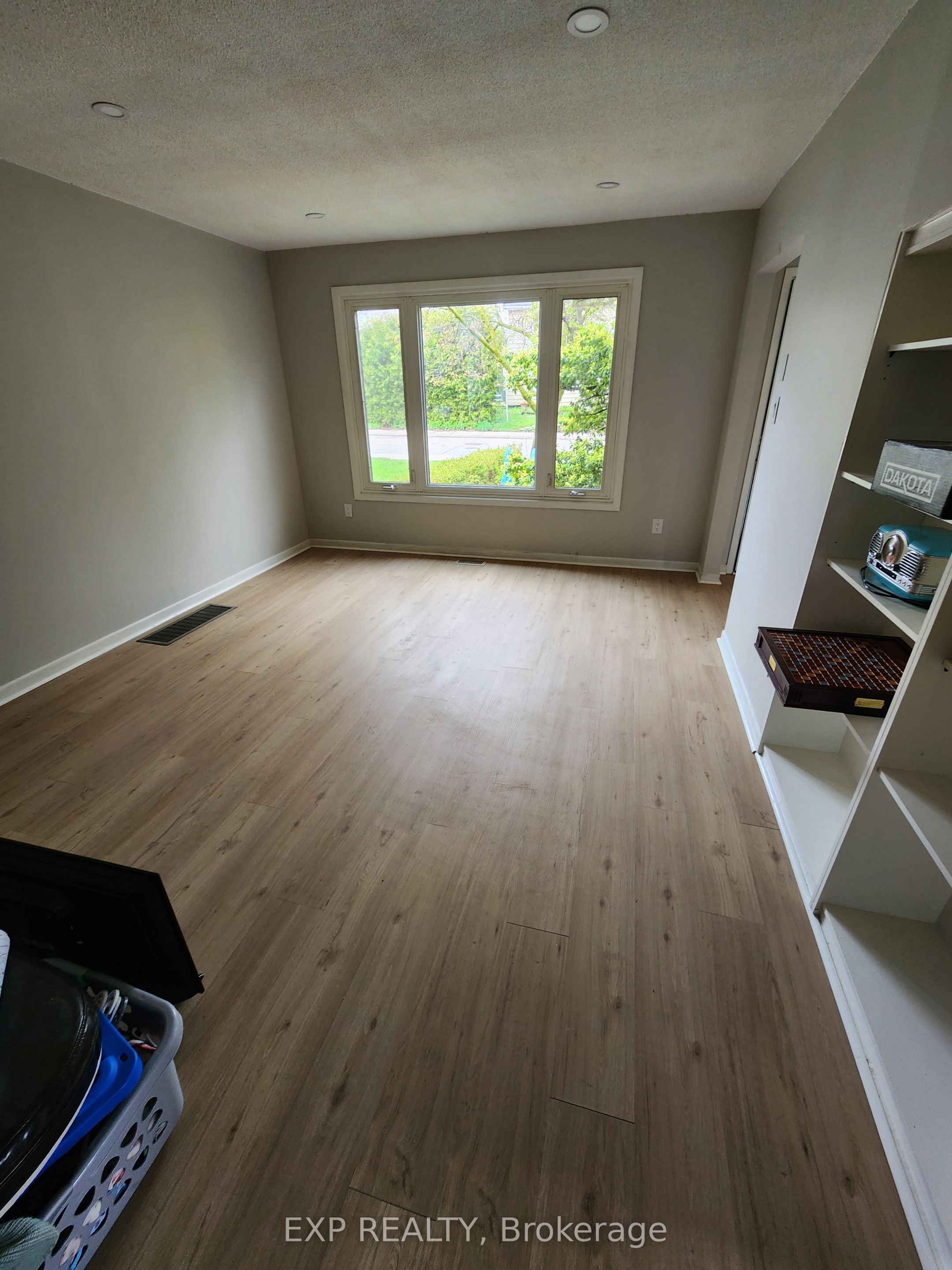 MLS #W12379772 image #2