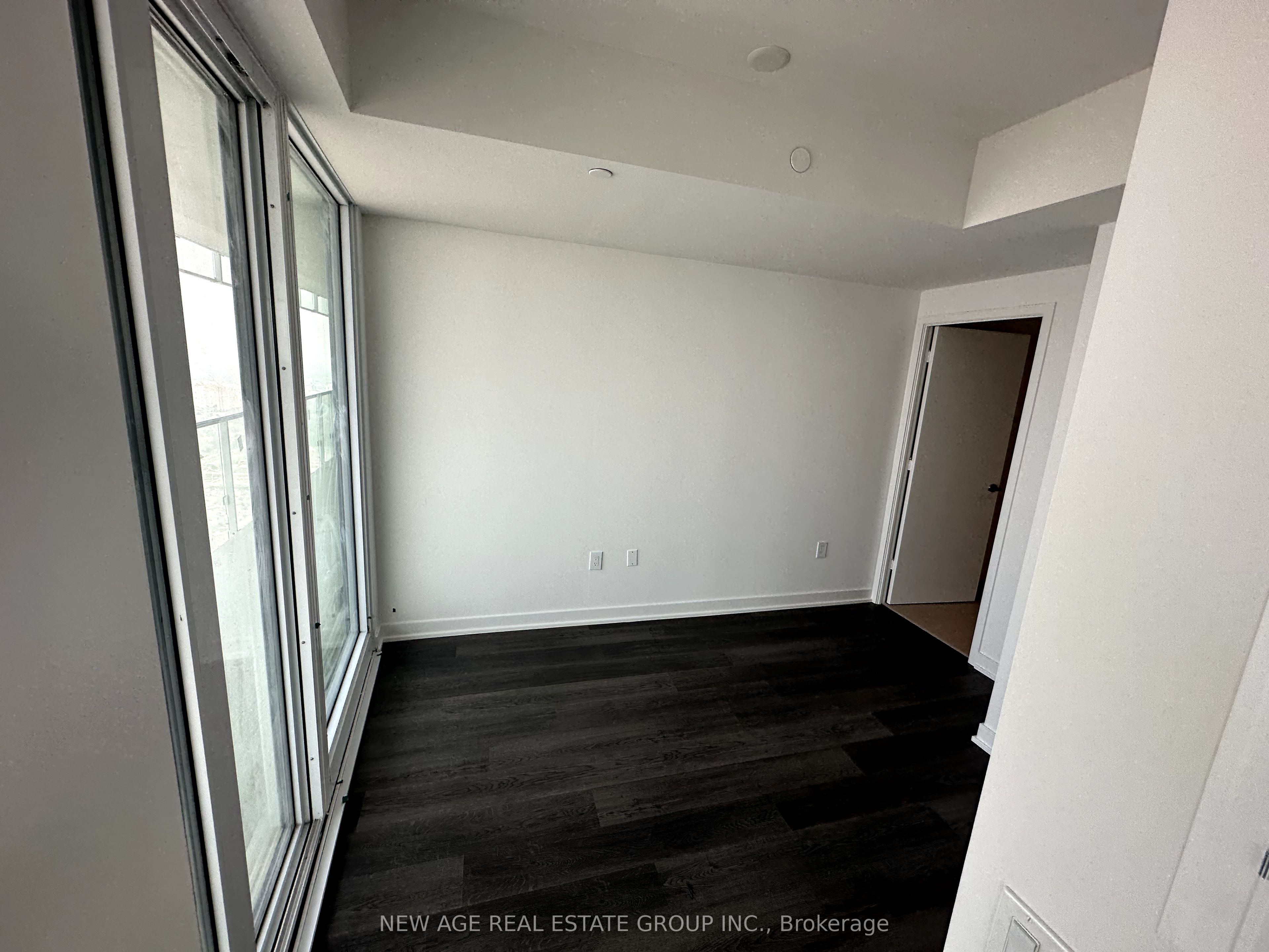 MLS #W12380347 image #10