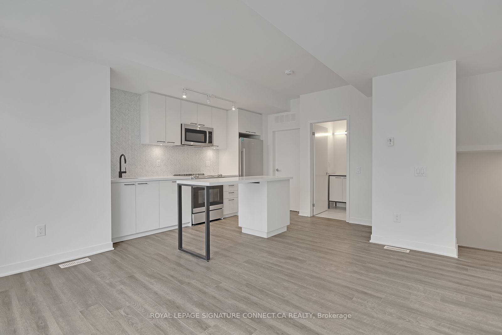 MLS #W12380476 image #3