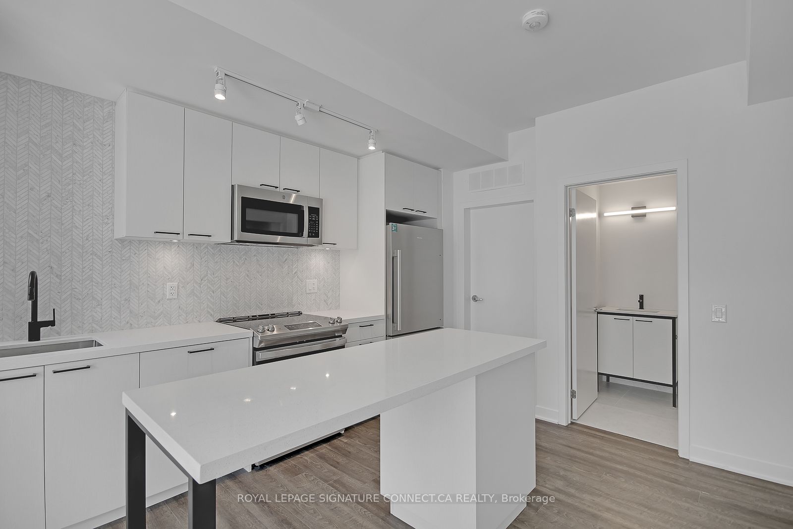 MLS #W12380476 image #8