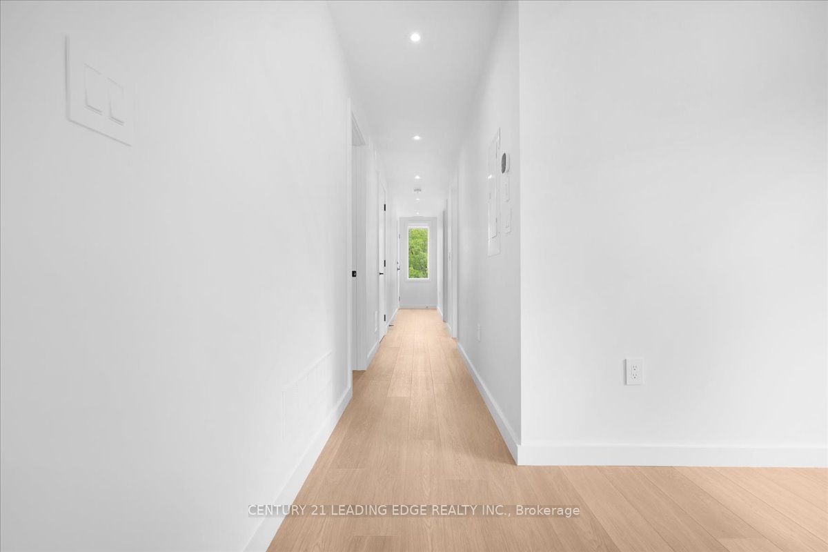 MLS #W12380821 image #10