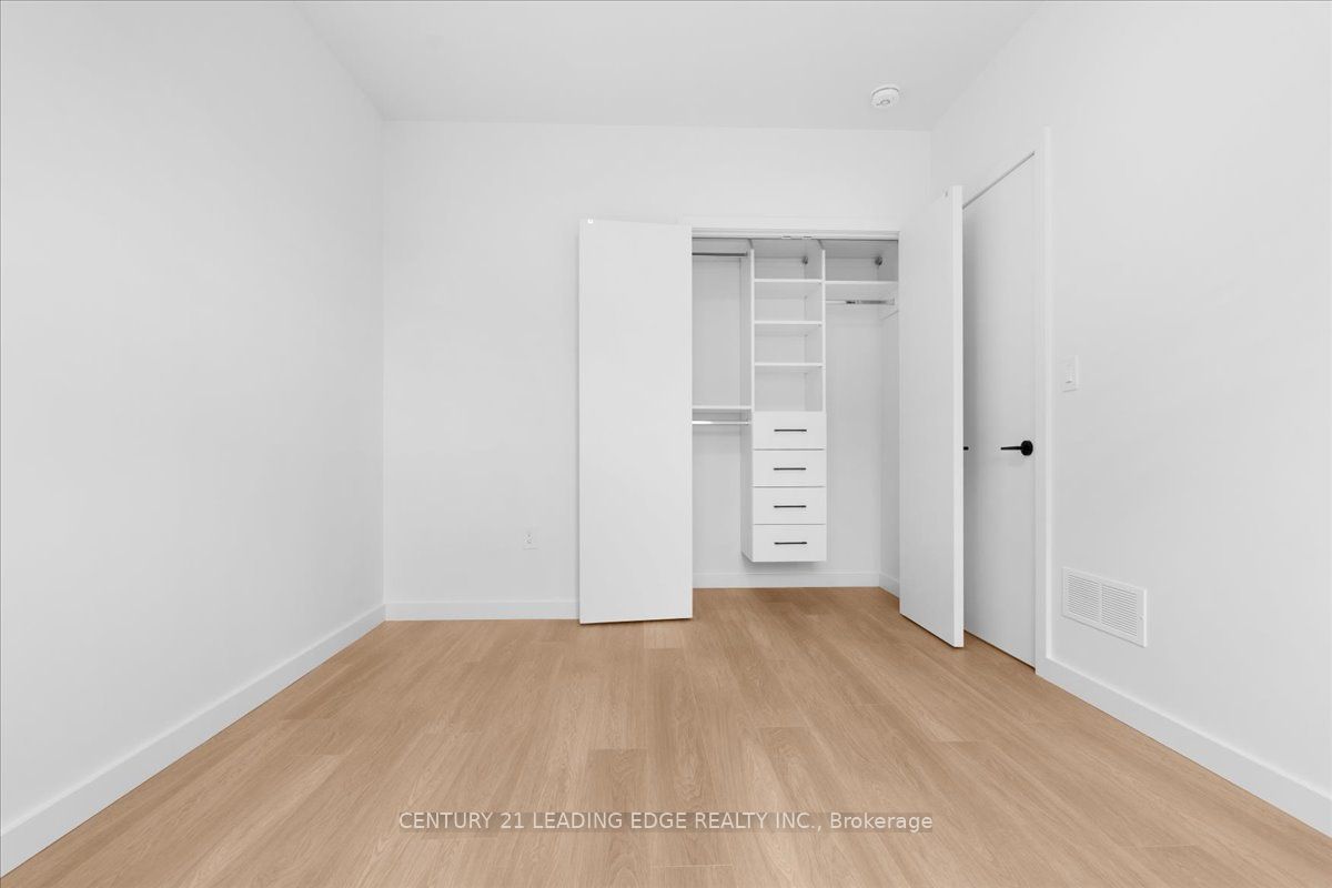 MLS #W12380821 image #12