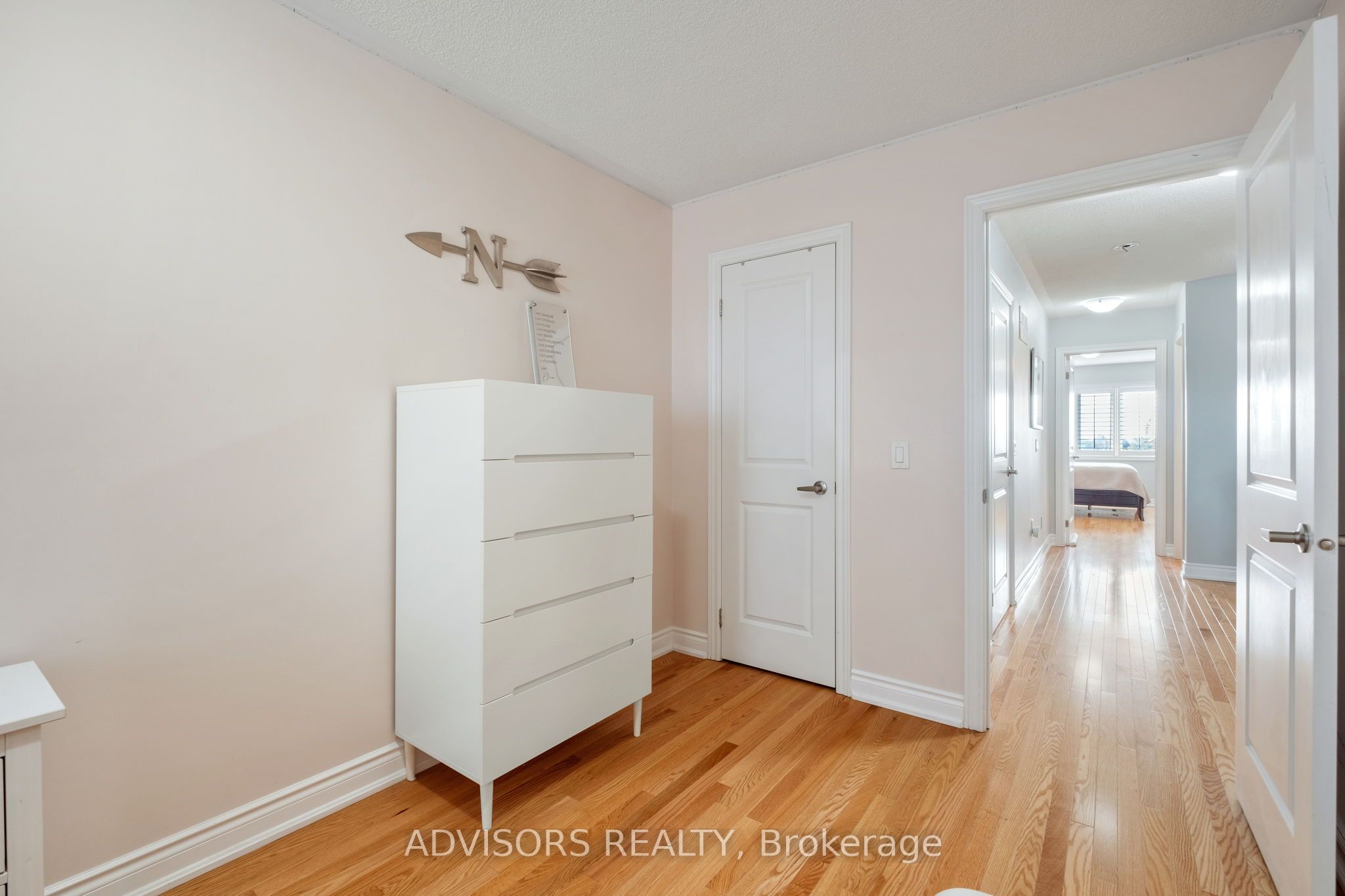 MLS #W12380827 image #27