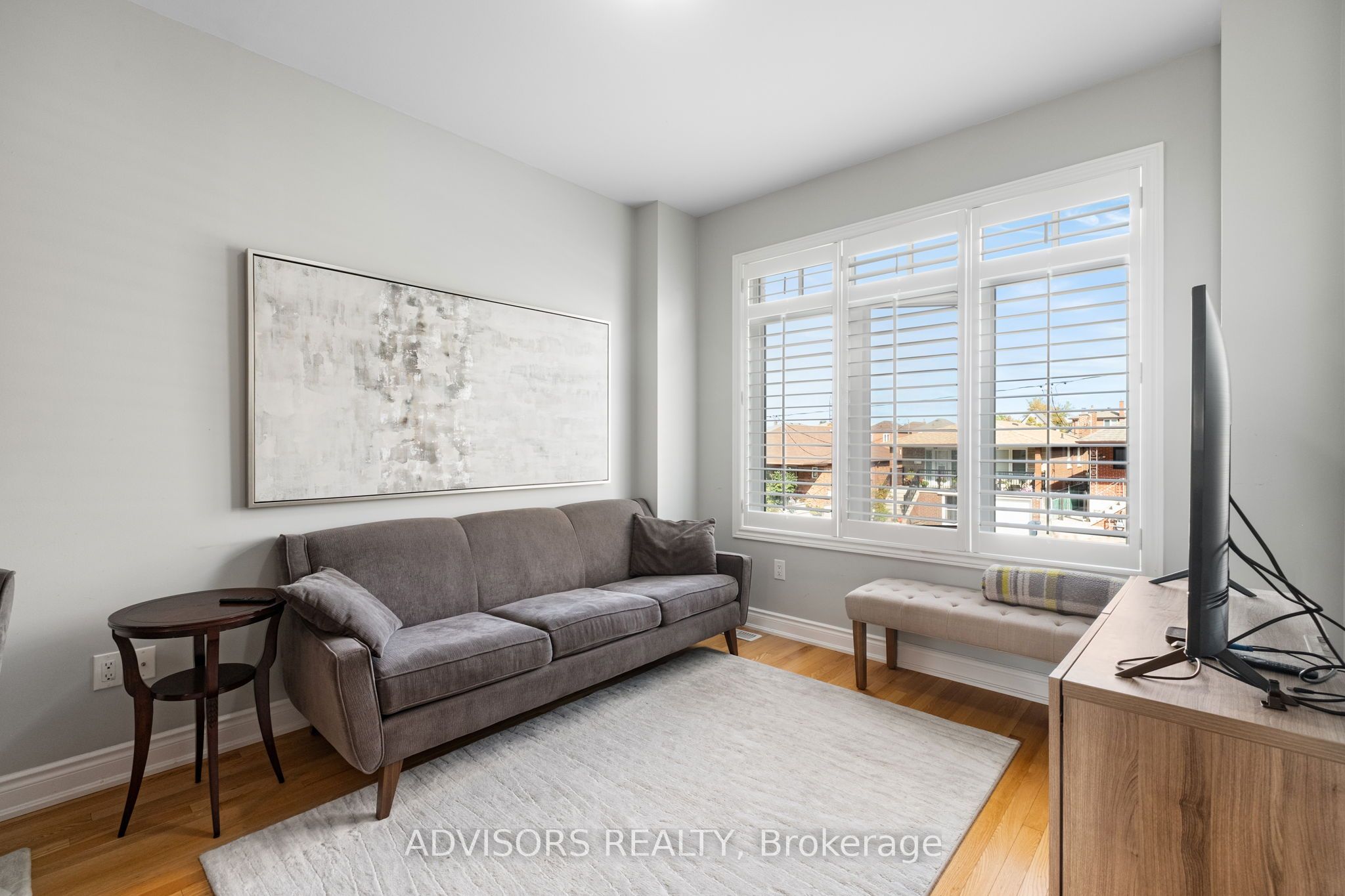 MLS #W12380827 image #5