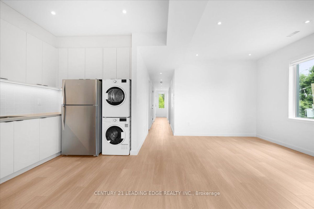 MLS #W12380836 image #9